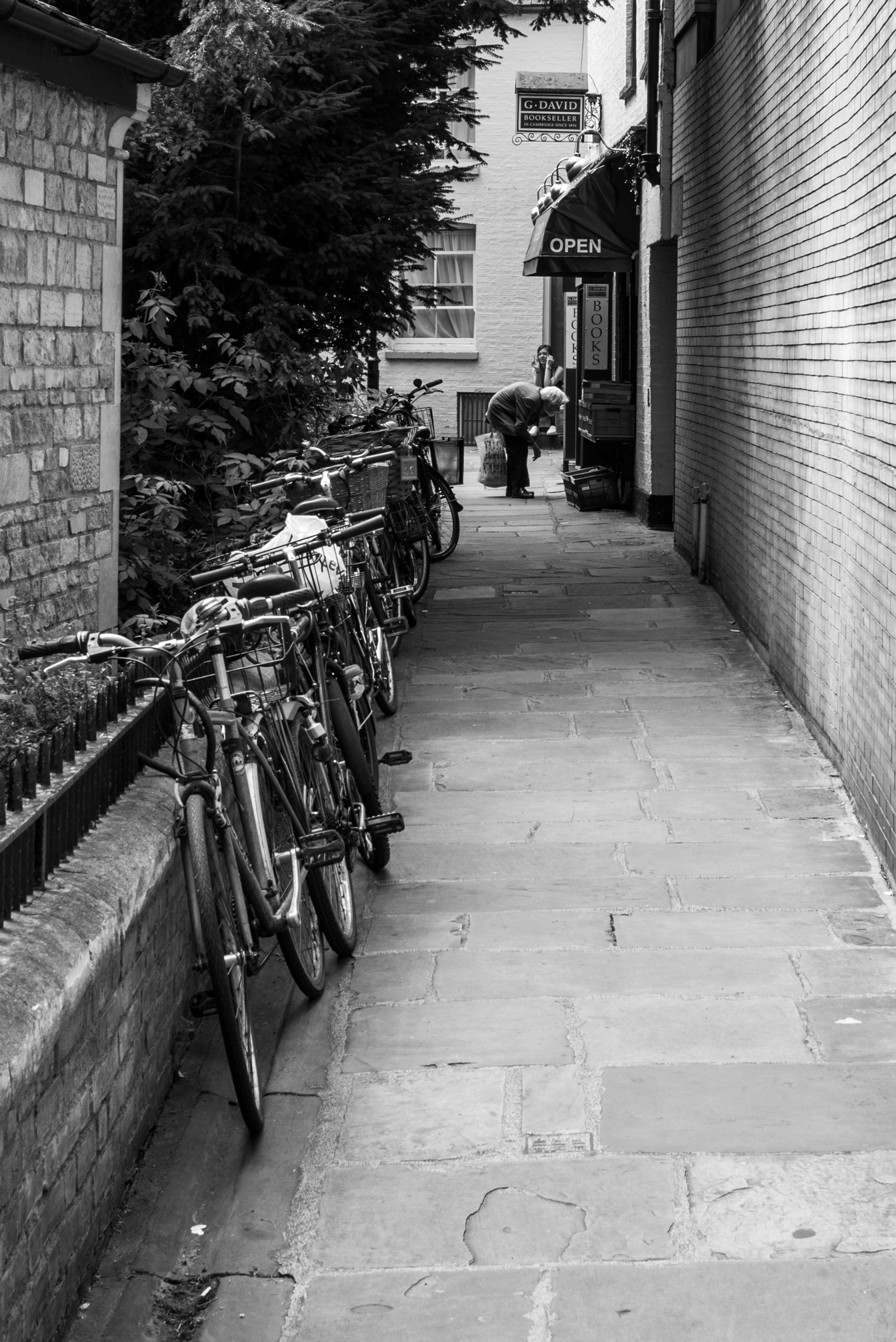 Examine - Leica MM with Leica 35mm Summarit ASPH