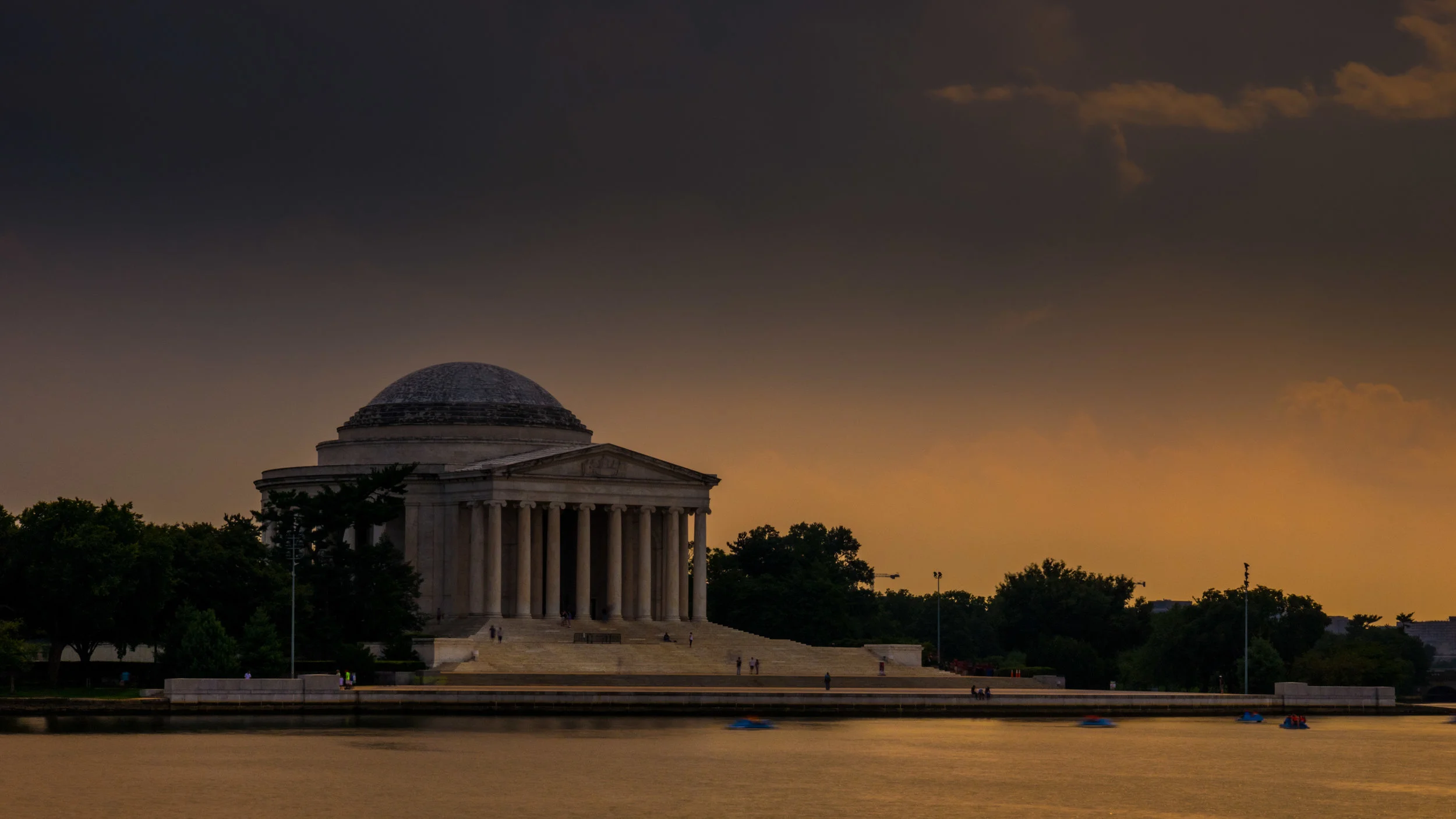 The early version of the Jefferson Memorial image that was used to create the final composition