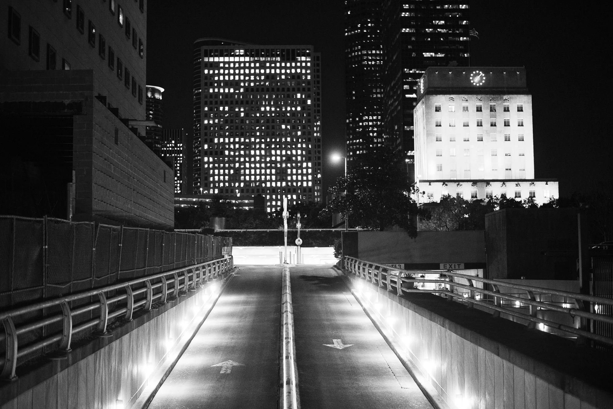Downtown Houston BW-105.jpg