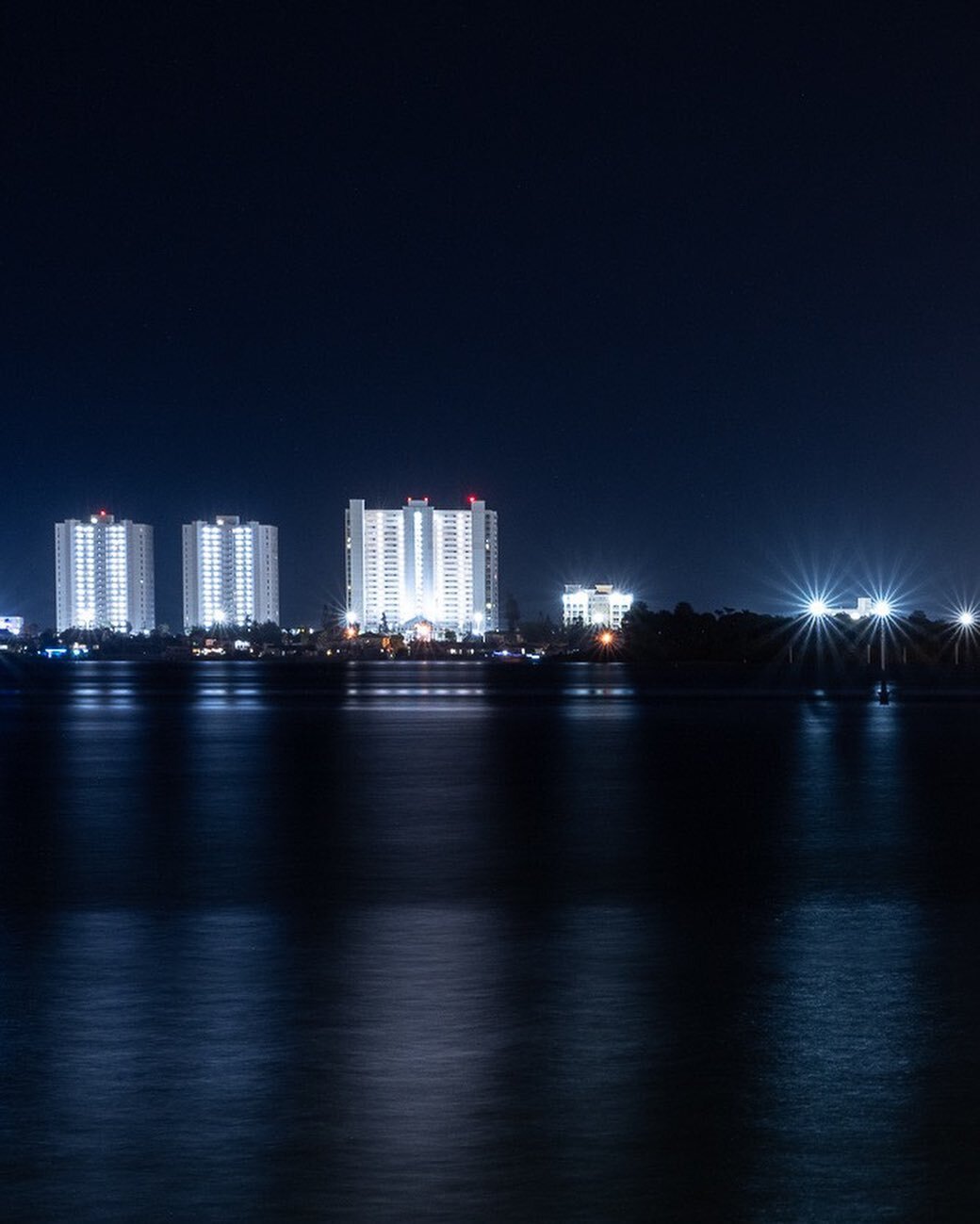 SWIPE for the rest of the image! Halifax river &amp; Dunlawton Bridge long exposure 🤙🏼 #nikon #tamron #longexposure #night #nightshot #florida
