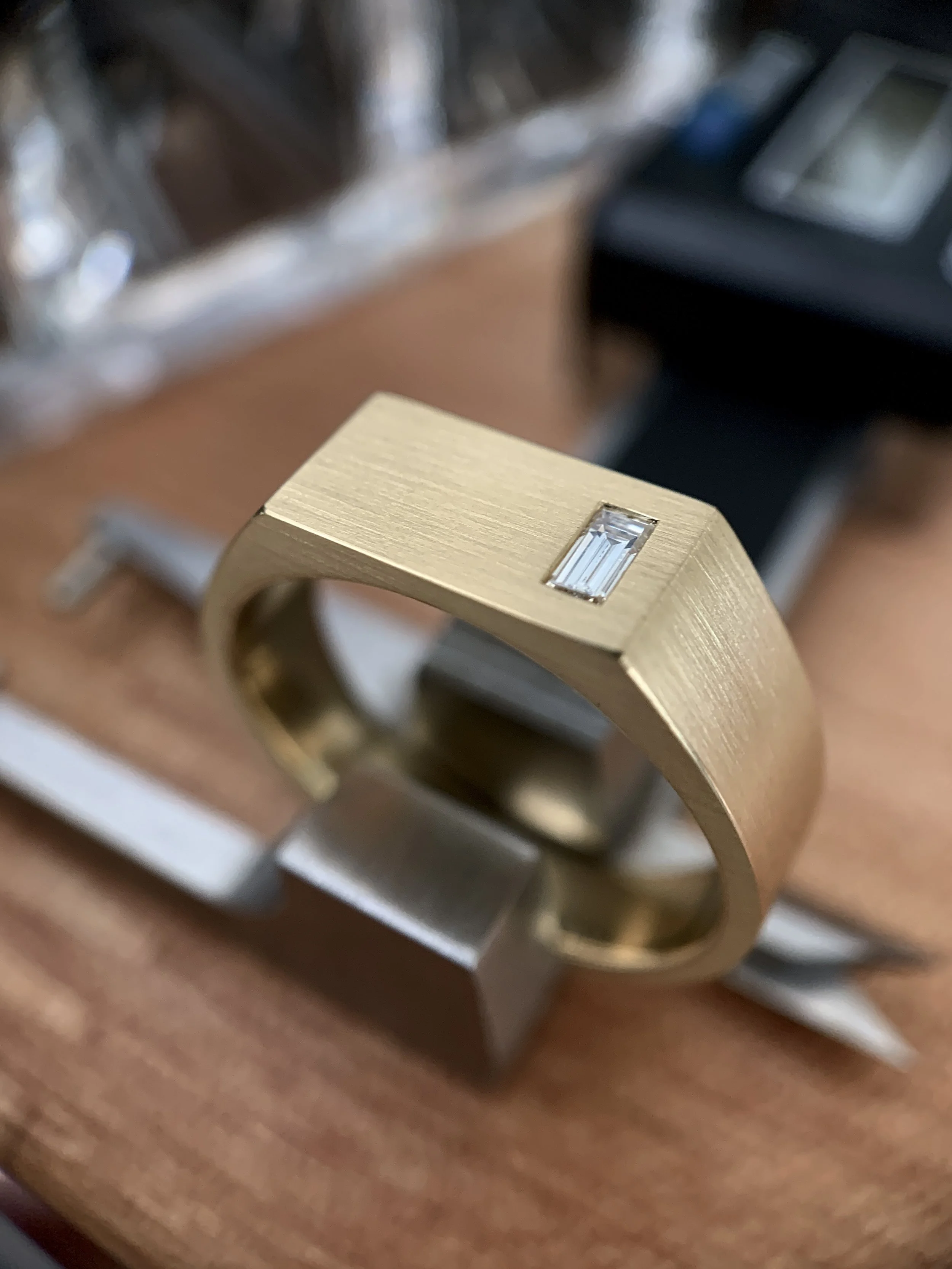 Signet ring, Elliot Gaskin Jewelry, handmade jewelry, men’s ring, pinky ring, gold band, NYC Jewelry