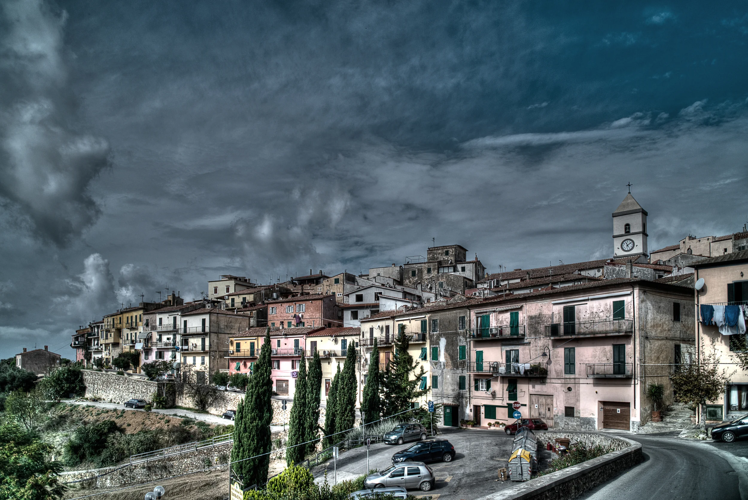 A14_2351_tonemapped.jpg