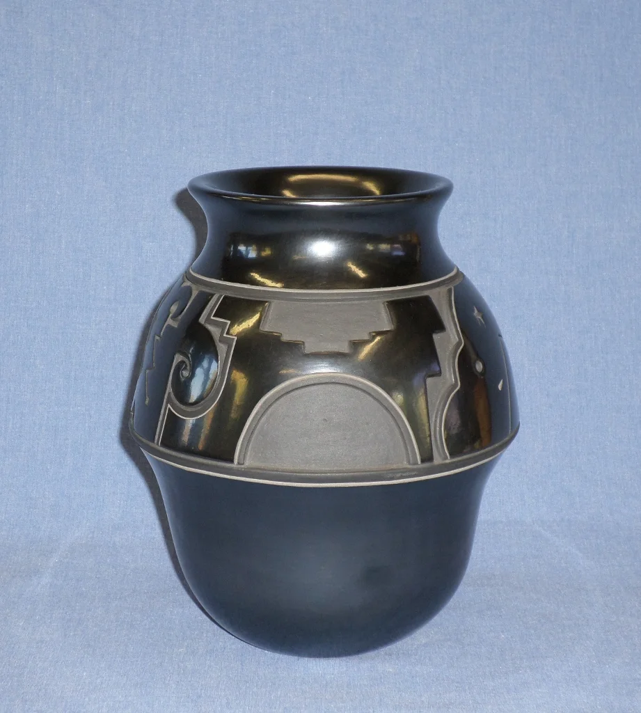 7" H X 6-3/4" Dia Price: Available at King Galleries of Scottsdale