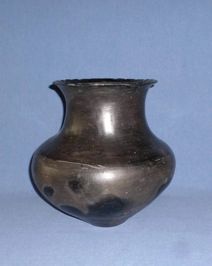 Black Water Jar Plain with Water Drop Lip 11-1/4" H X 11-1/2" Dia. Price: $26,000.
