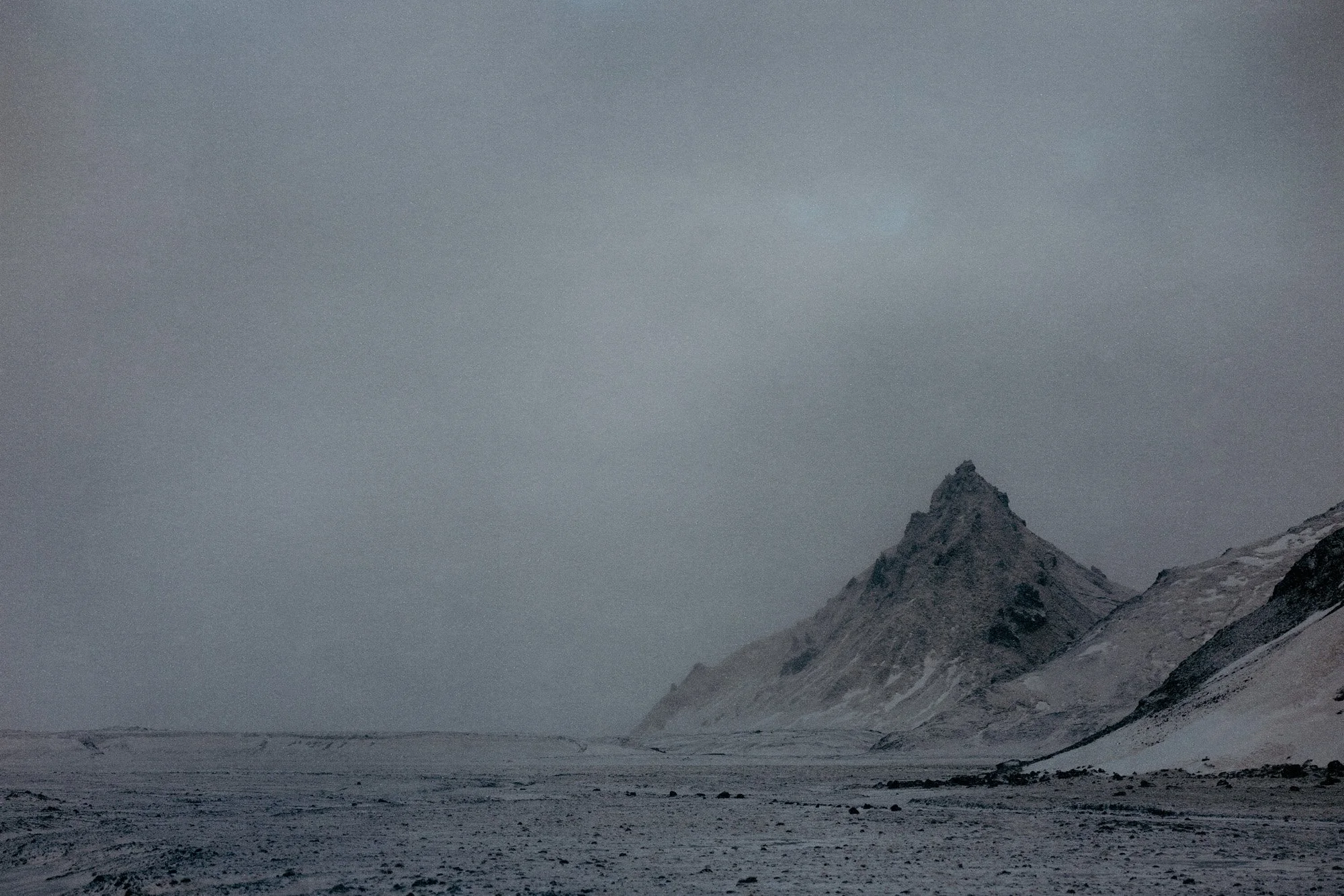 STRAND_SITKA_HYPERDOWN JACKET_2024 (8).jpg