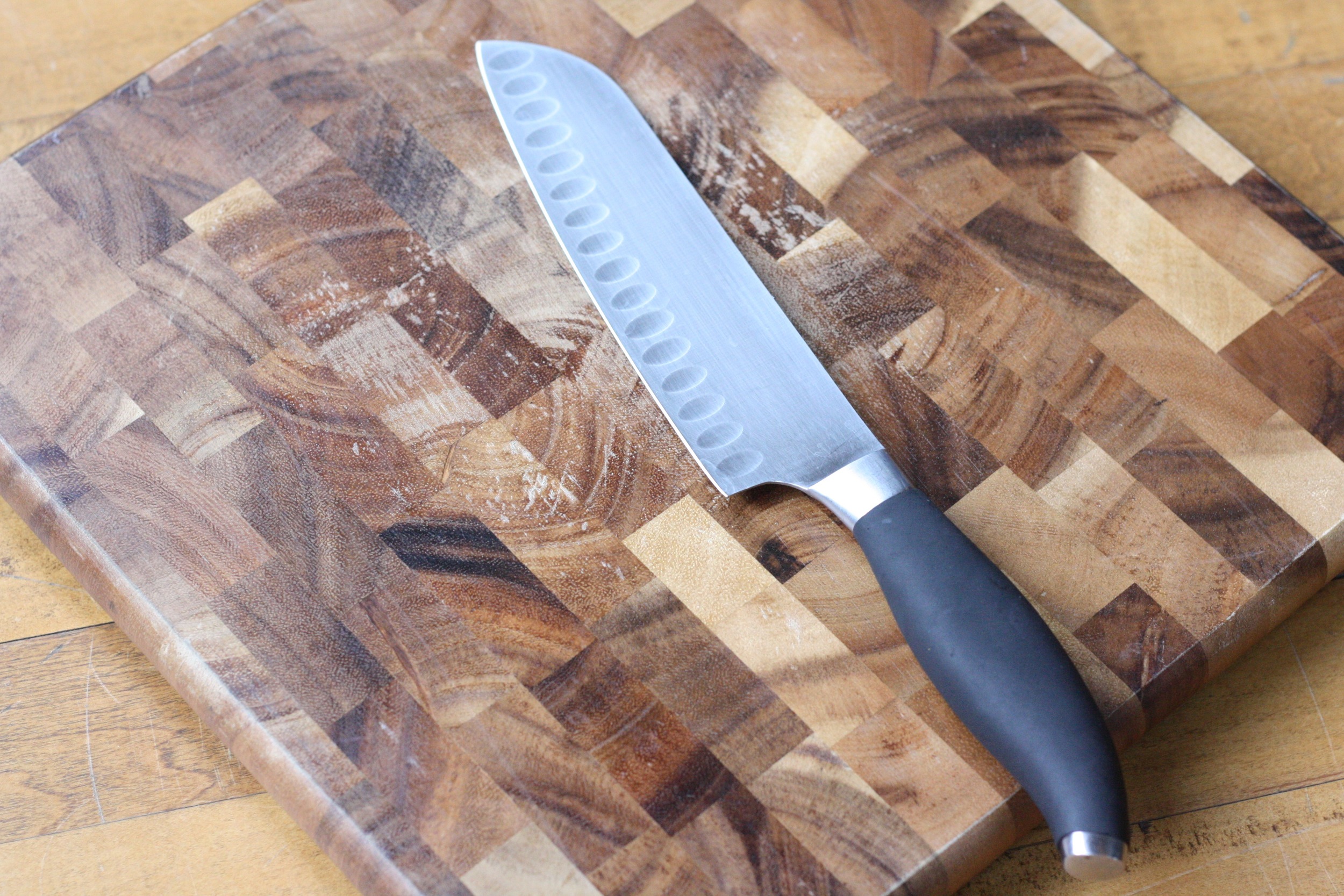 How to Keep Your Kitchen Knives Sharp