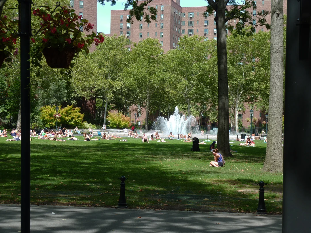 What does the “decent city” look and feel like? Stuyvesant Town in the heart of Manhattan, designed and built as affordable housing for soldiers returning to New York City after World War II. Source: Aseem Inam.
