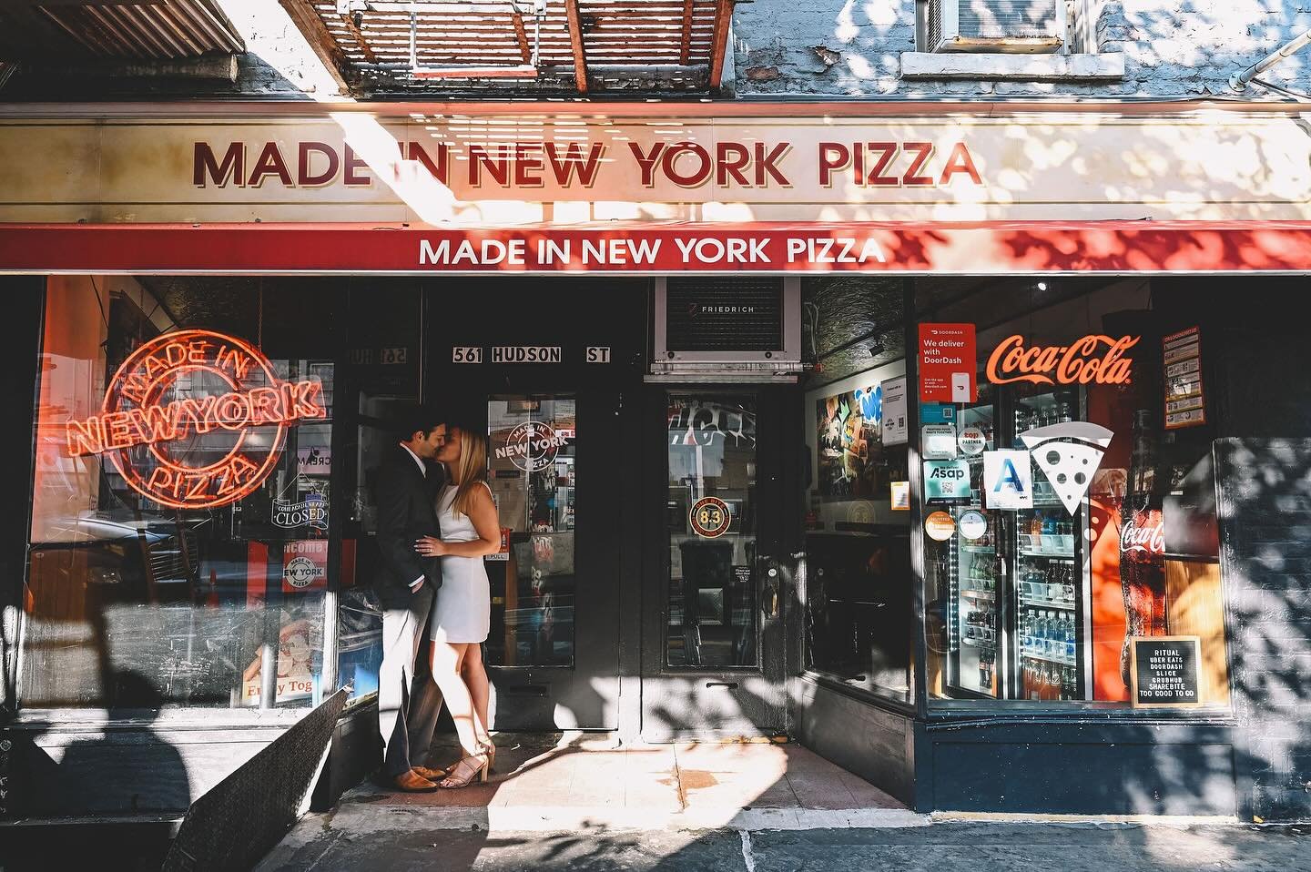 NY Made 
.
.
.
.
#robertcarlonewyork #nyc #nycwedding #nycengagement #engagednyc #nycweddingphotographer #nycweddingphotography #engaged #love #kiss #nyccouple #pizza #slice #light #cocacola #cheers