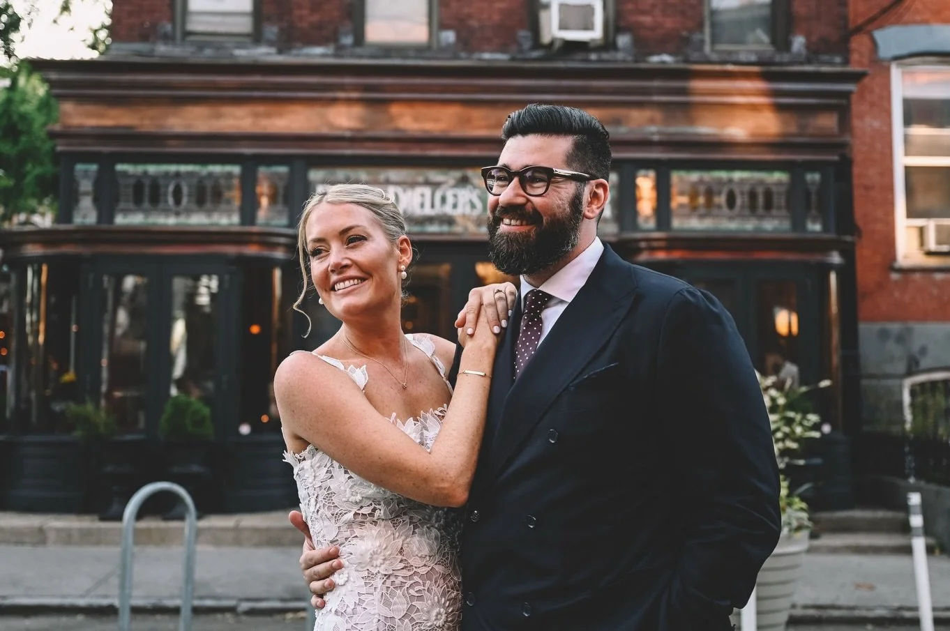 Right On Time
.
.
.
.
#robertcarlonewyork #nyc #nycweddingphotographer #nycwedding #cheers