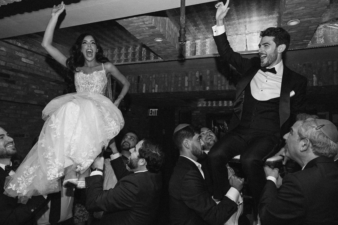 Hold On 
.
.
.
.
#robertcarlonewyork #nyc #nycweddingphotographer #nycwedding #cheers