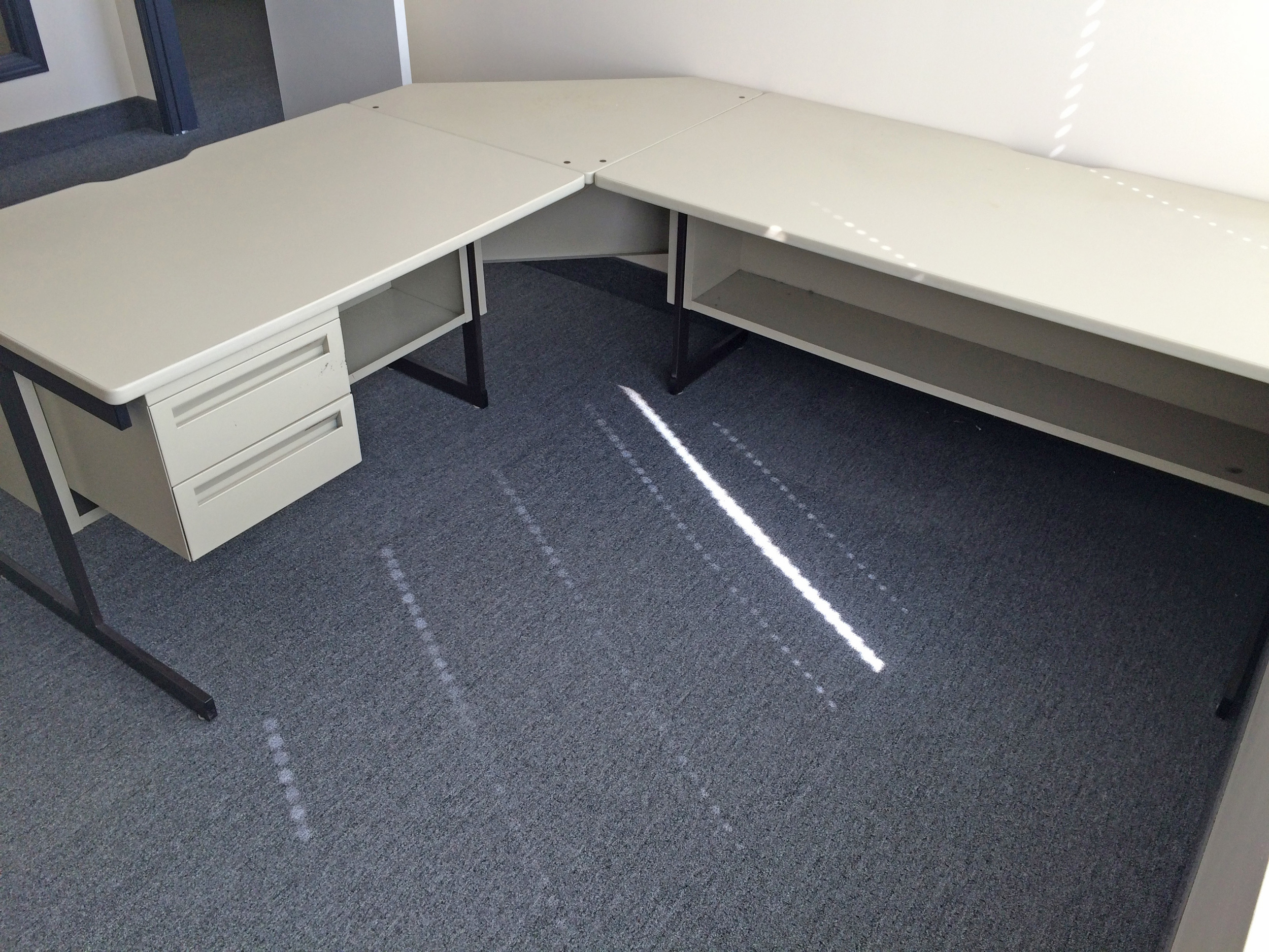 The desk of emptiness.