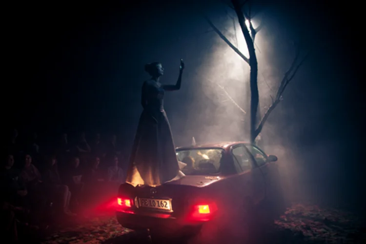 ”Brudevals”, Teater Momentum, Odense. Foto: Daniel Buchwald