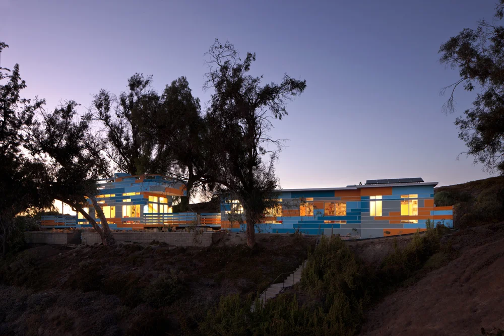 Manna House i Dusk er designet med bærekraftige og grønne materialer foto: Jeremy Levine CC BY 3.0 via Flicker