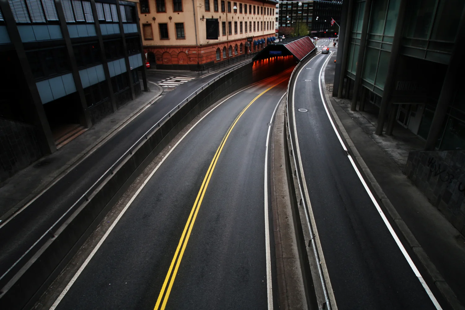 Hammersborgtunnelen i Oslo fot: Hilde Skjølberg CC BY 3.0 via Flicker