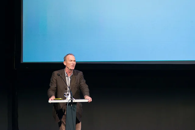 Antropoligen og allmenn kjent mediastemme, Thomas Hylland Eriksen, holdt et heseblesende, men solid foredrag om en flik av hans forskning rundt identitetspolitikk, etnisitet, nasjonalisme og globalisering.