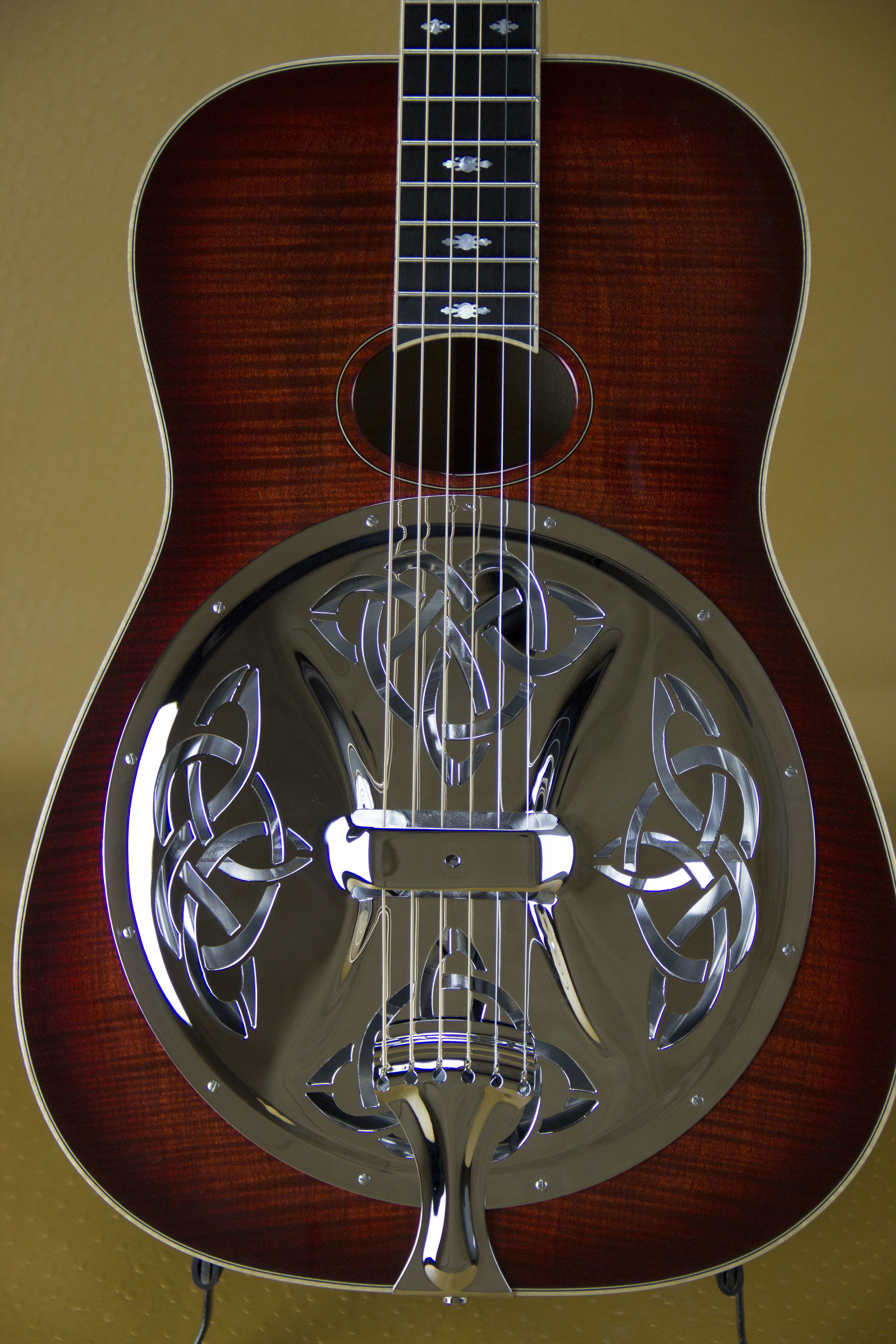 Celtic Knot™ Coverplate on Beard E Odyssey™