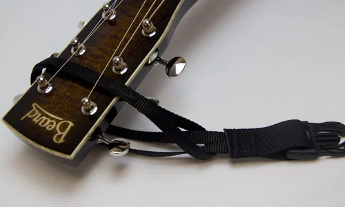 3) Put clip end through the loop.