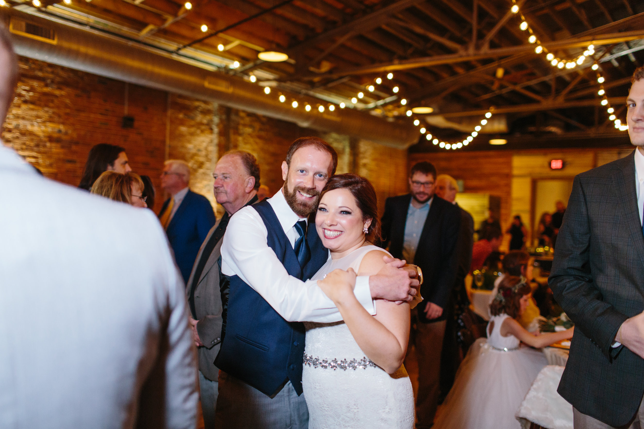 Jessica_Bryan_Wedding_Standard_Knoxville_Abigail_Malone_Photography-666.jpg