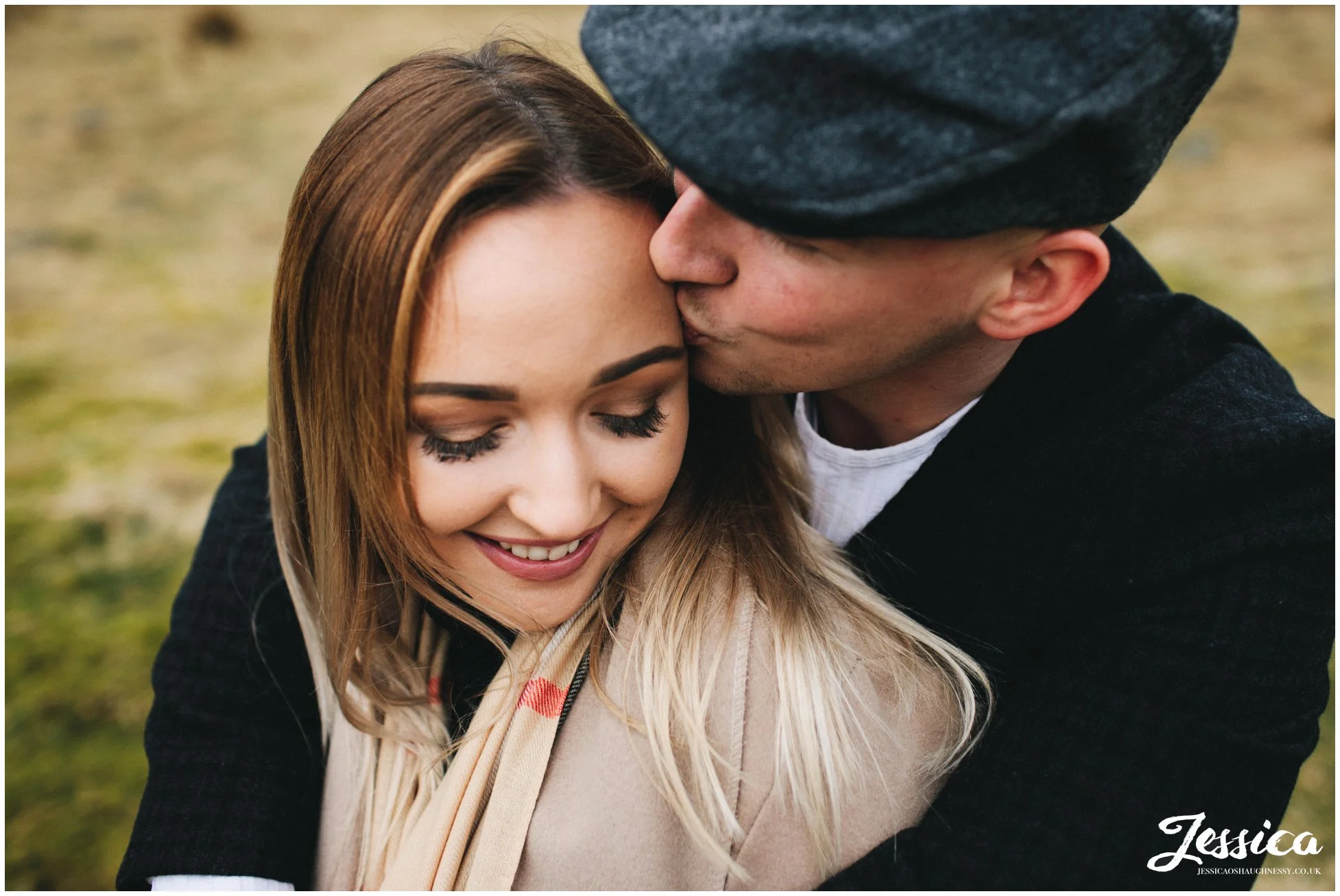 couple embrace - north west wedding photographer