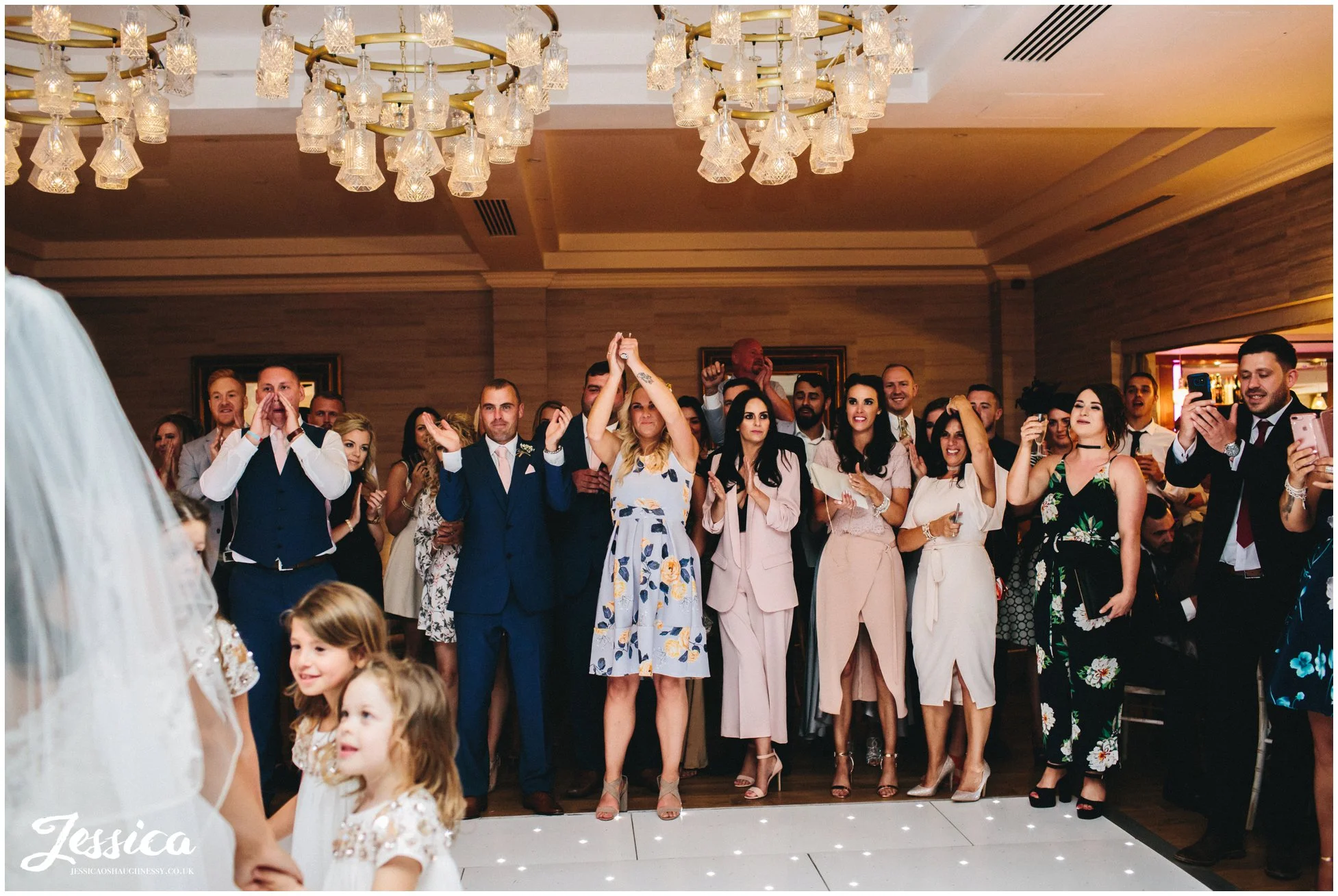wedding guests sing along to the first dance