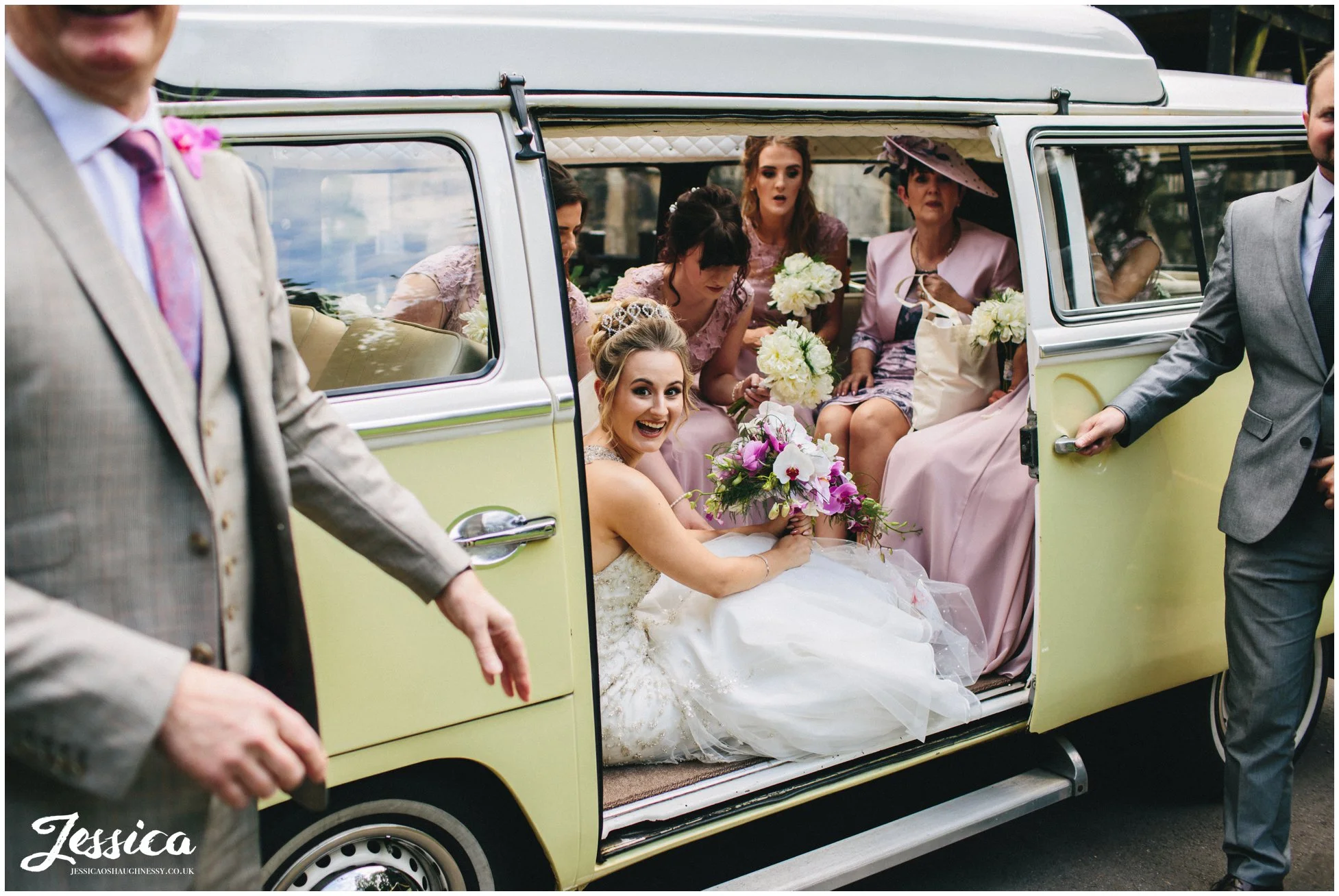 bride & bridesmaids arrive at the york wedding