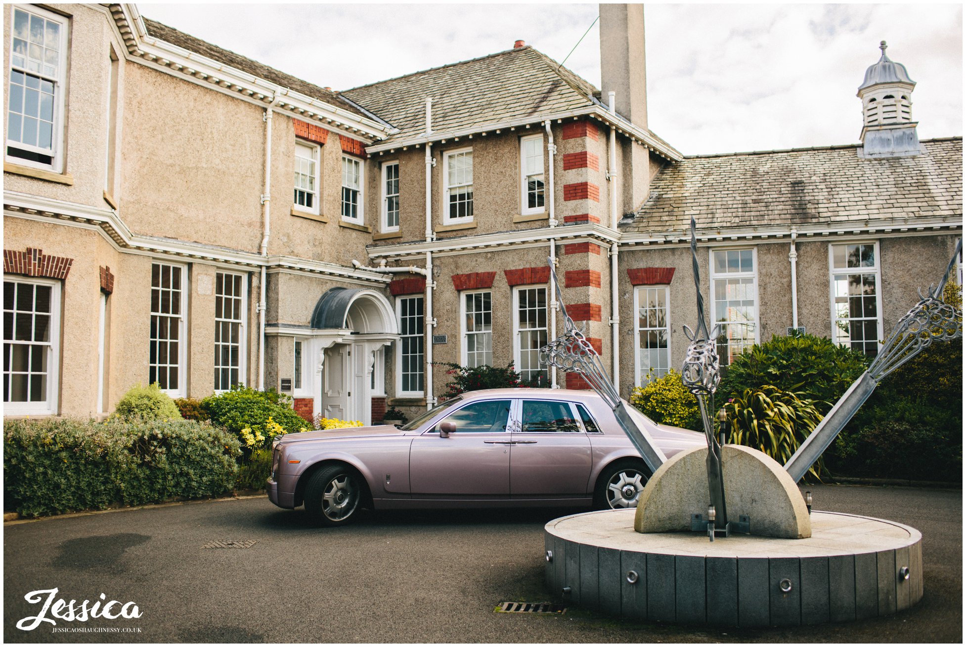 wedding car arrives at the leverhulme hotel, wirral