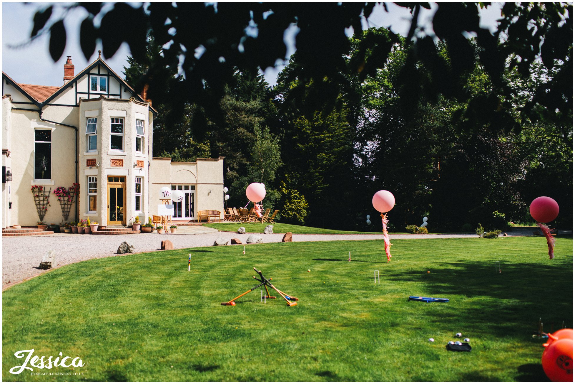 A wedding at Mere Brook house, wirral