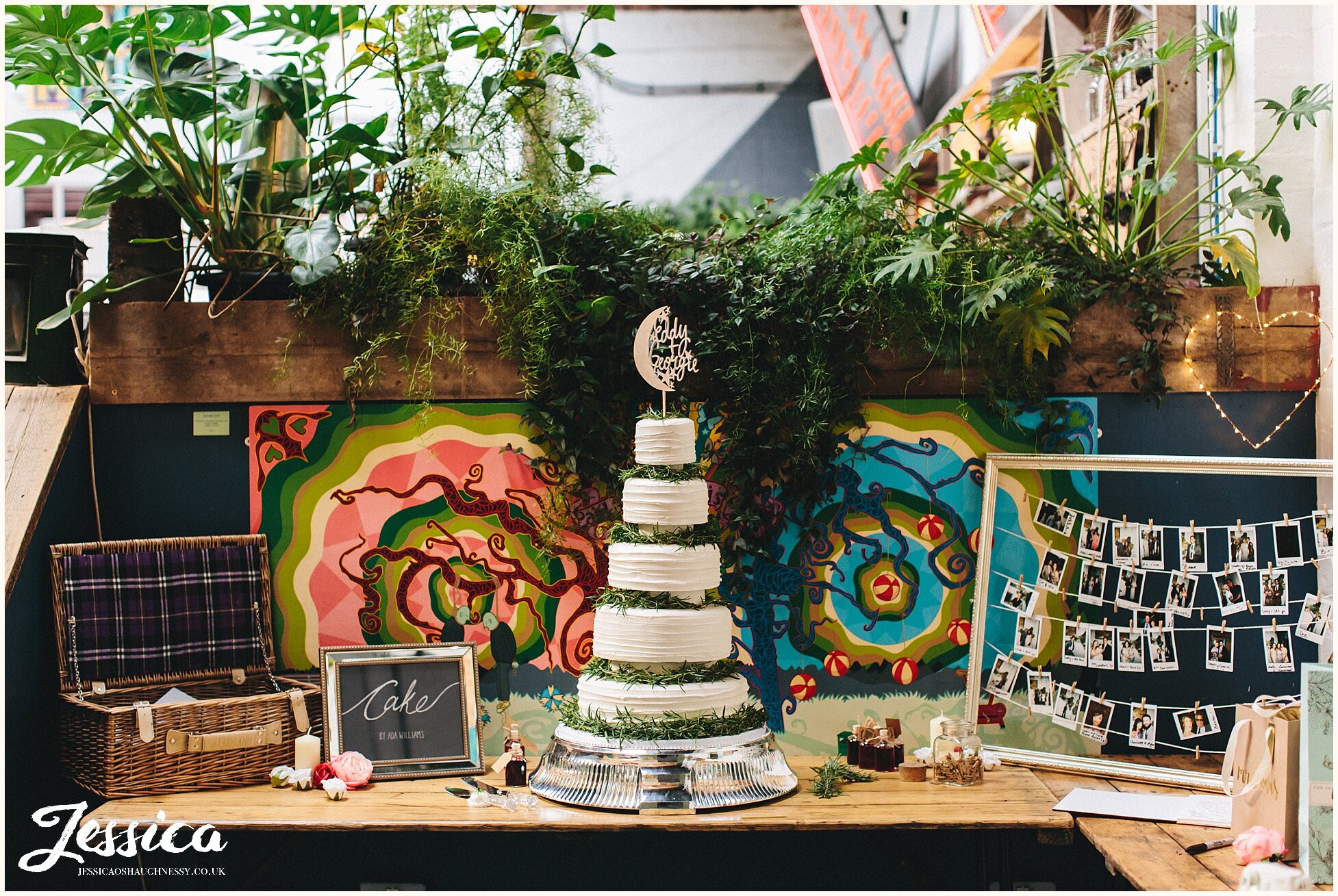 wedding cake displayed inside liverpool wedding venue, constellations