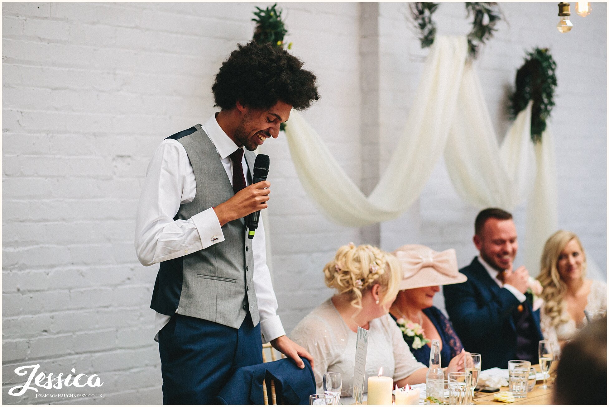 quirky liverpool wedding - best man gives his speech