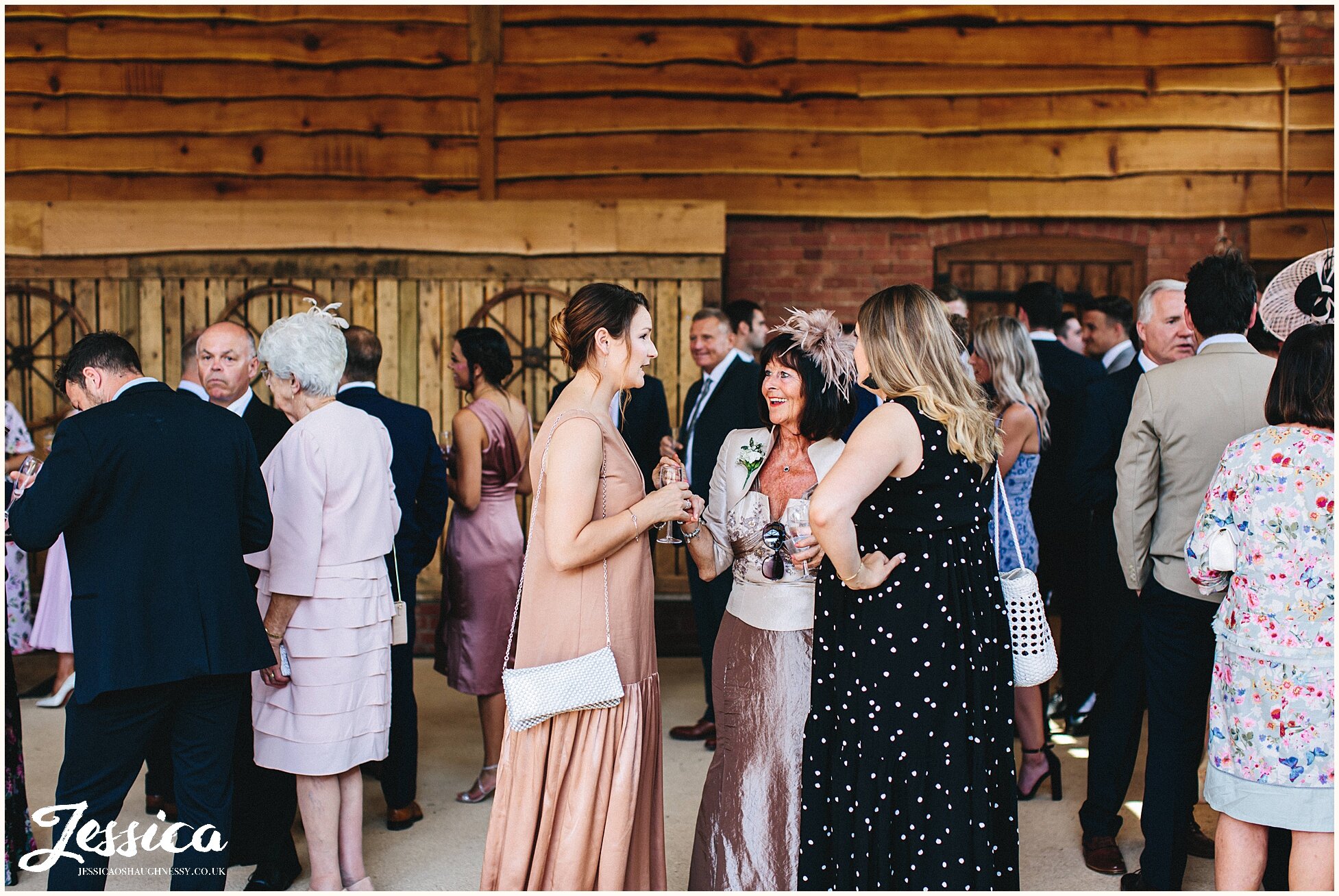 friends &amp; family arrive for the ceremony at keythorpe manor