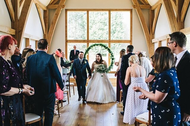 Thankfully I was able to 2nd shoot for my fabulous friend on this beauty of a wedding. At the time we had no idea that this would be one of the very few weddings that we'd be photographing in 2020! Good job it was such an awesome day ❤️⠀⠀⠀⠀⠀⠀⠀⠀⠀
.⠀⠀⠀