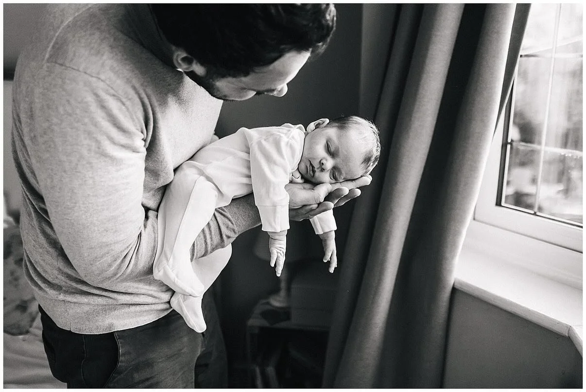 I loveee newborn shoots at home, keeping little one cosy and warm and happy. 

People always ask when&rsquo;s the best time to book in for this sort of session and the answer is&hellip; whenever you&rsquo;re ready! 

As soon as possible doesn&rsquo;t