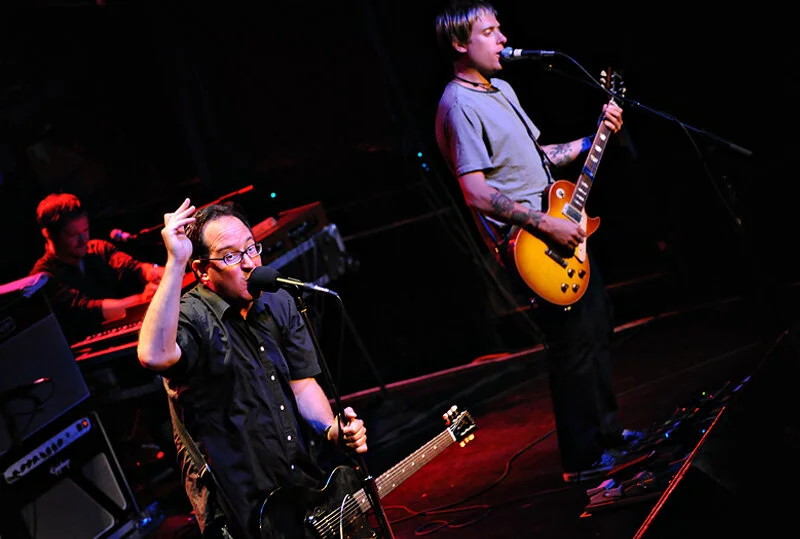 holdsteady at first avenue