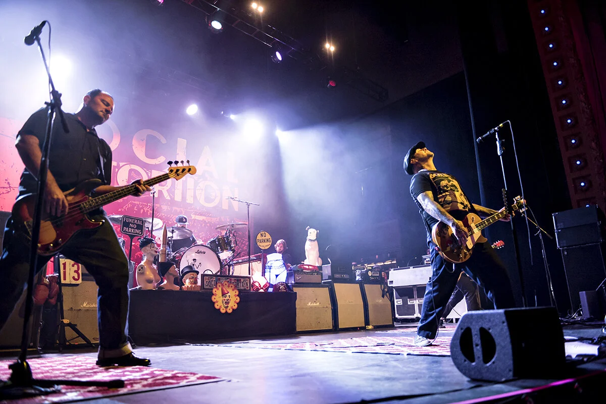 social distortion