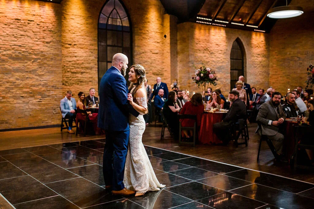 What to Wear to a Fall Wedding 