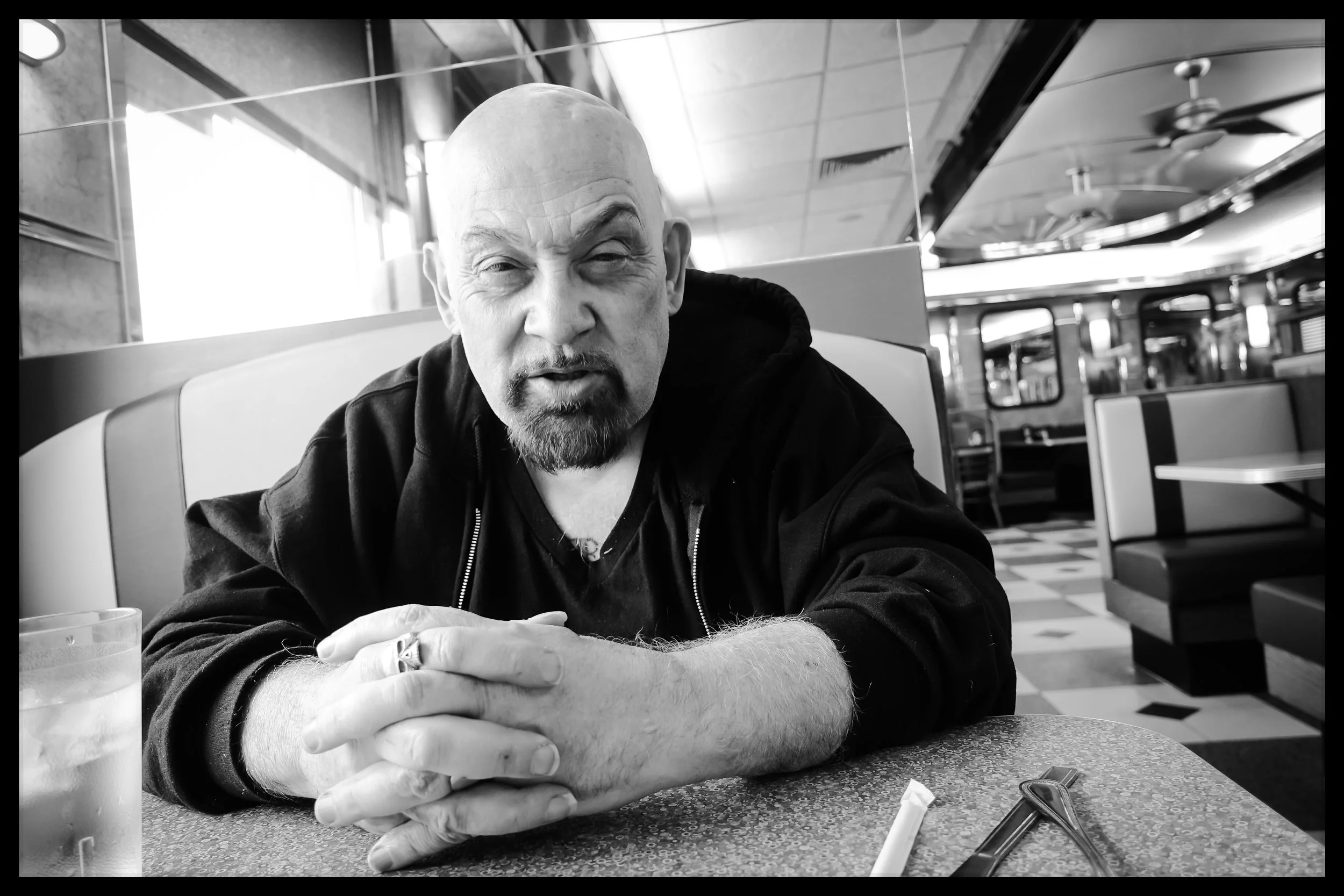 hamell candid diner bw 1.jpg