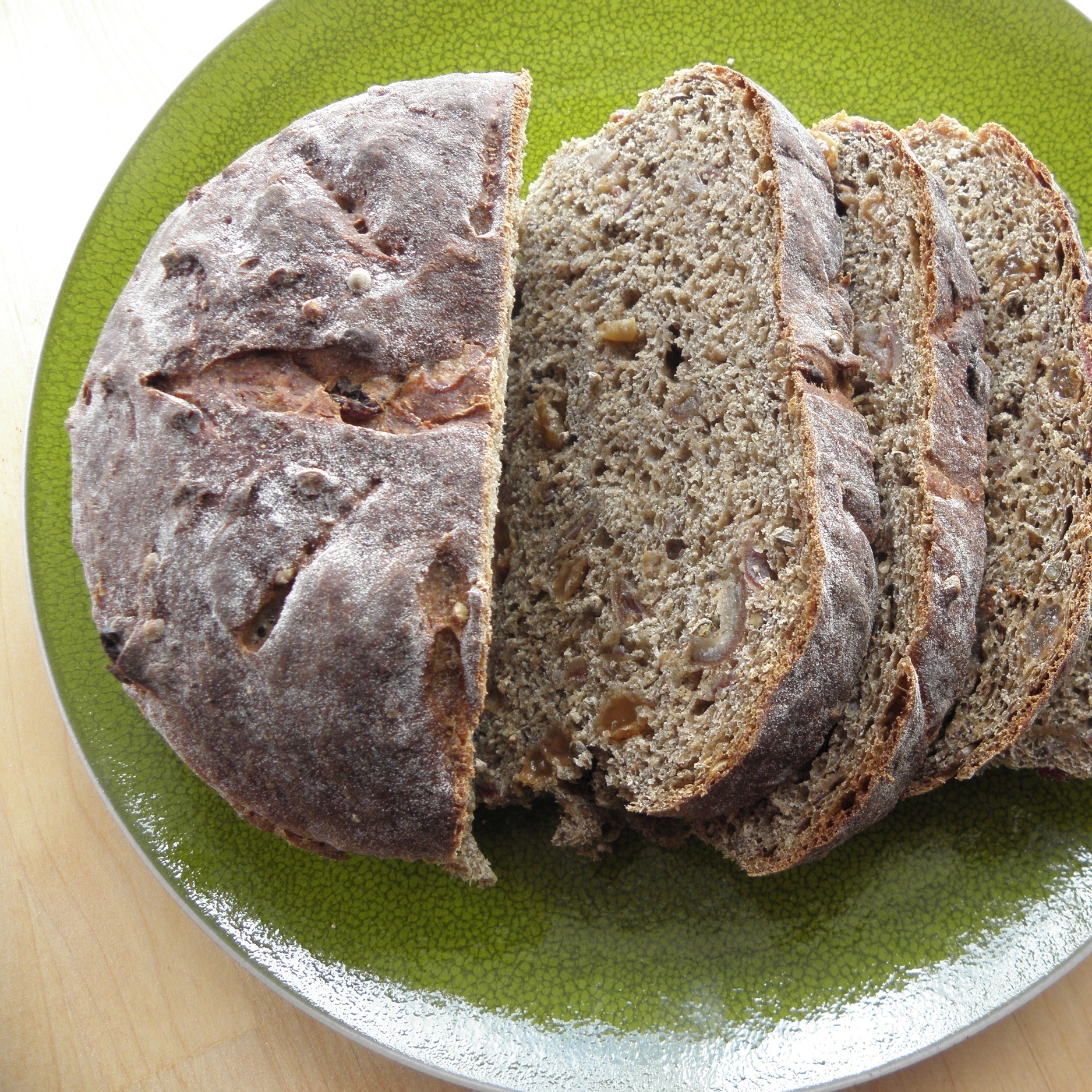 Yorkshire date and hemp loaf