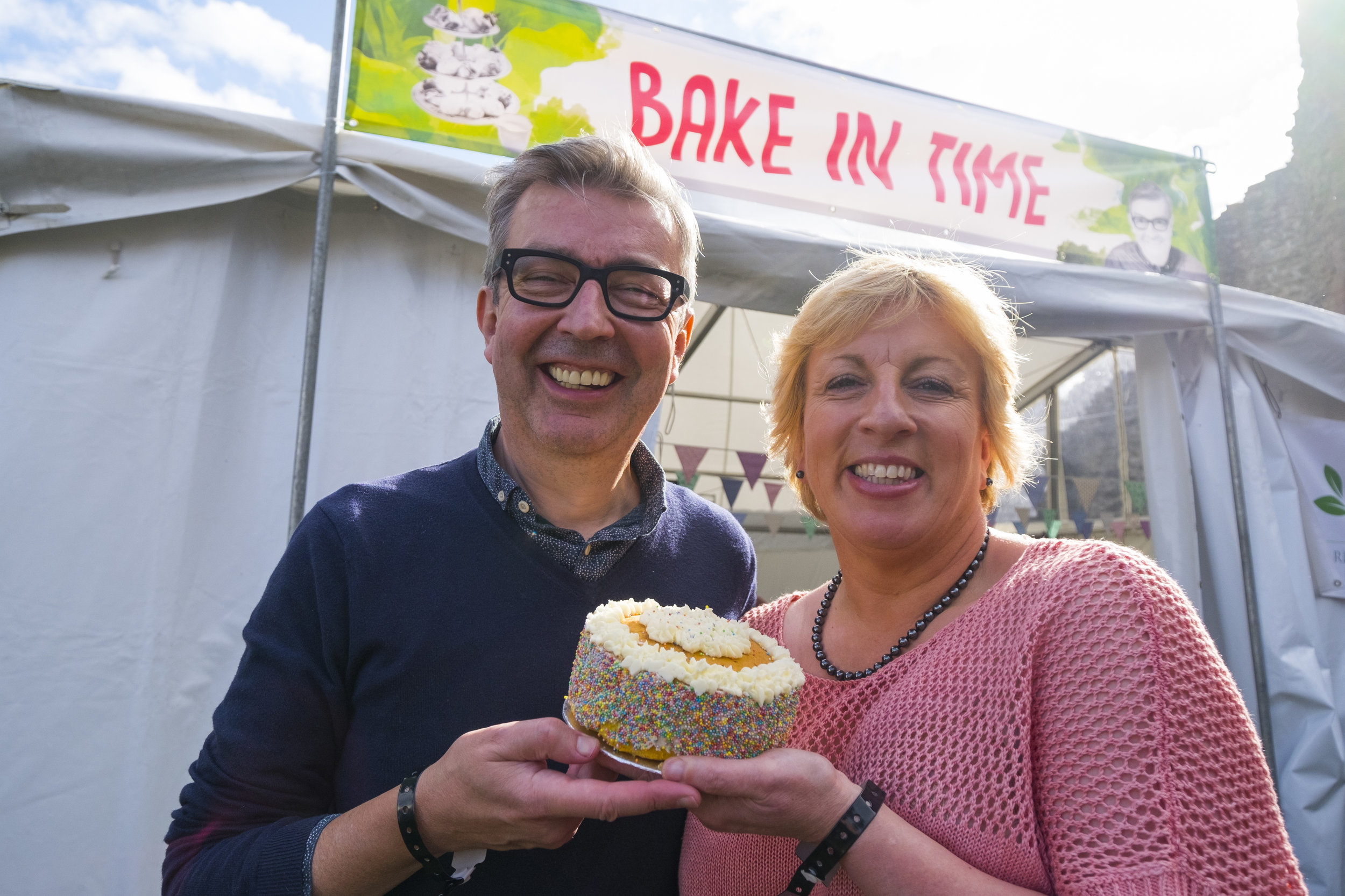  Howard Middleton, Sandy Docherty, Bake in Time Stage, Ludlow 2017 Food Festival. 