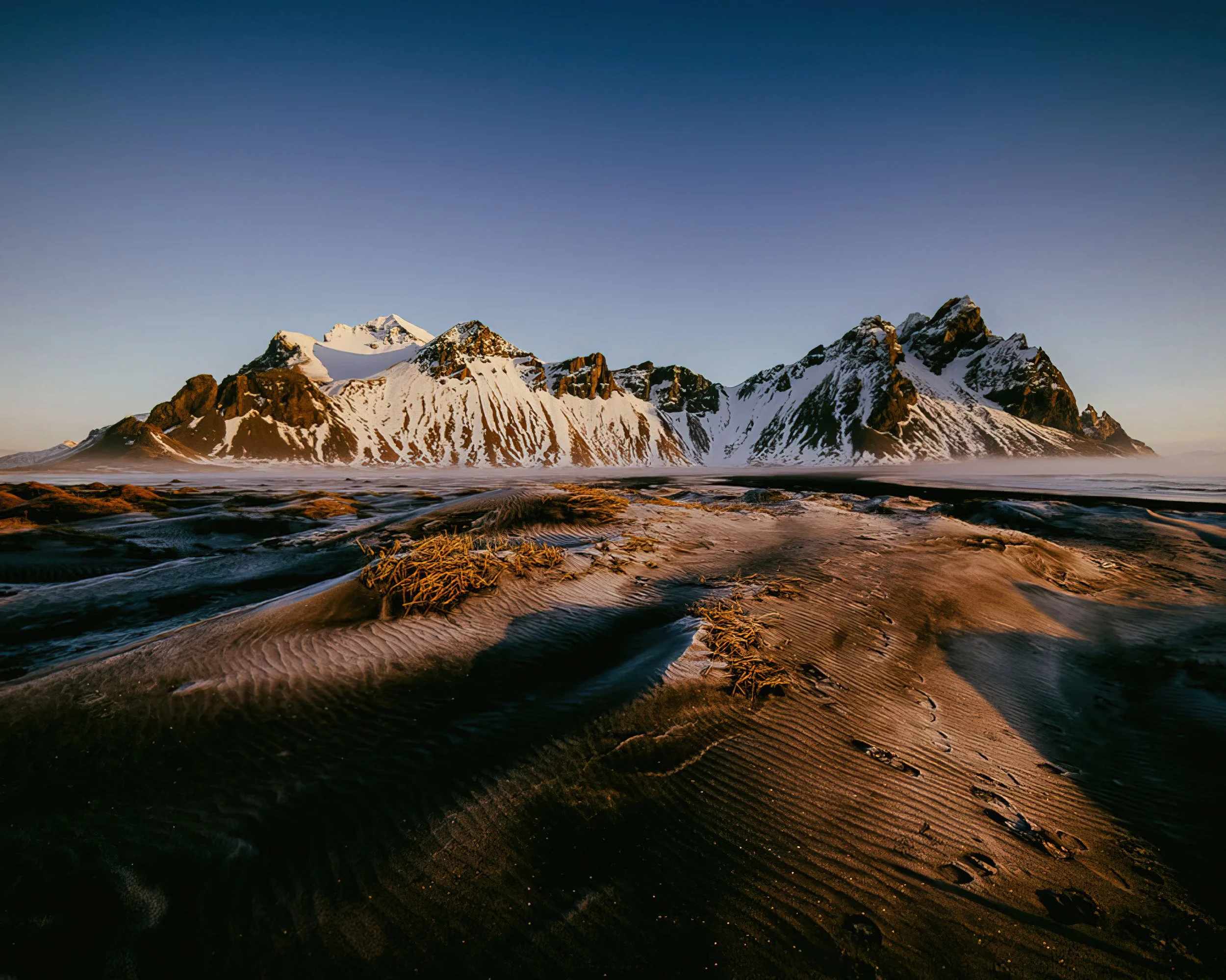 Mountain-Vestrahorn-in-Iceland-winter-landscape-full-HD-Wallpapers-1920x1200-1280x1024.jpg