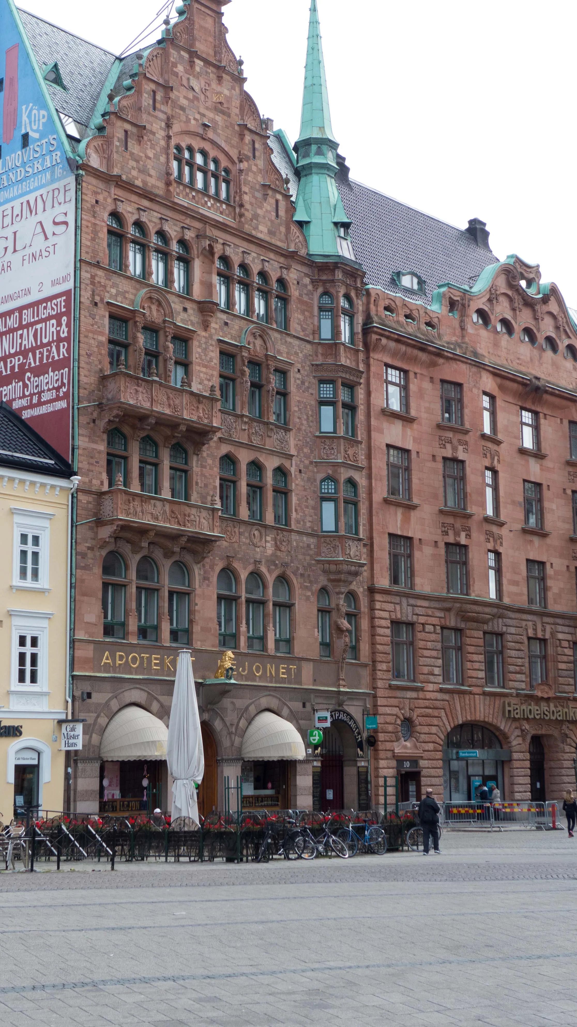 Prominent buildings Malmo.jpg