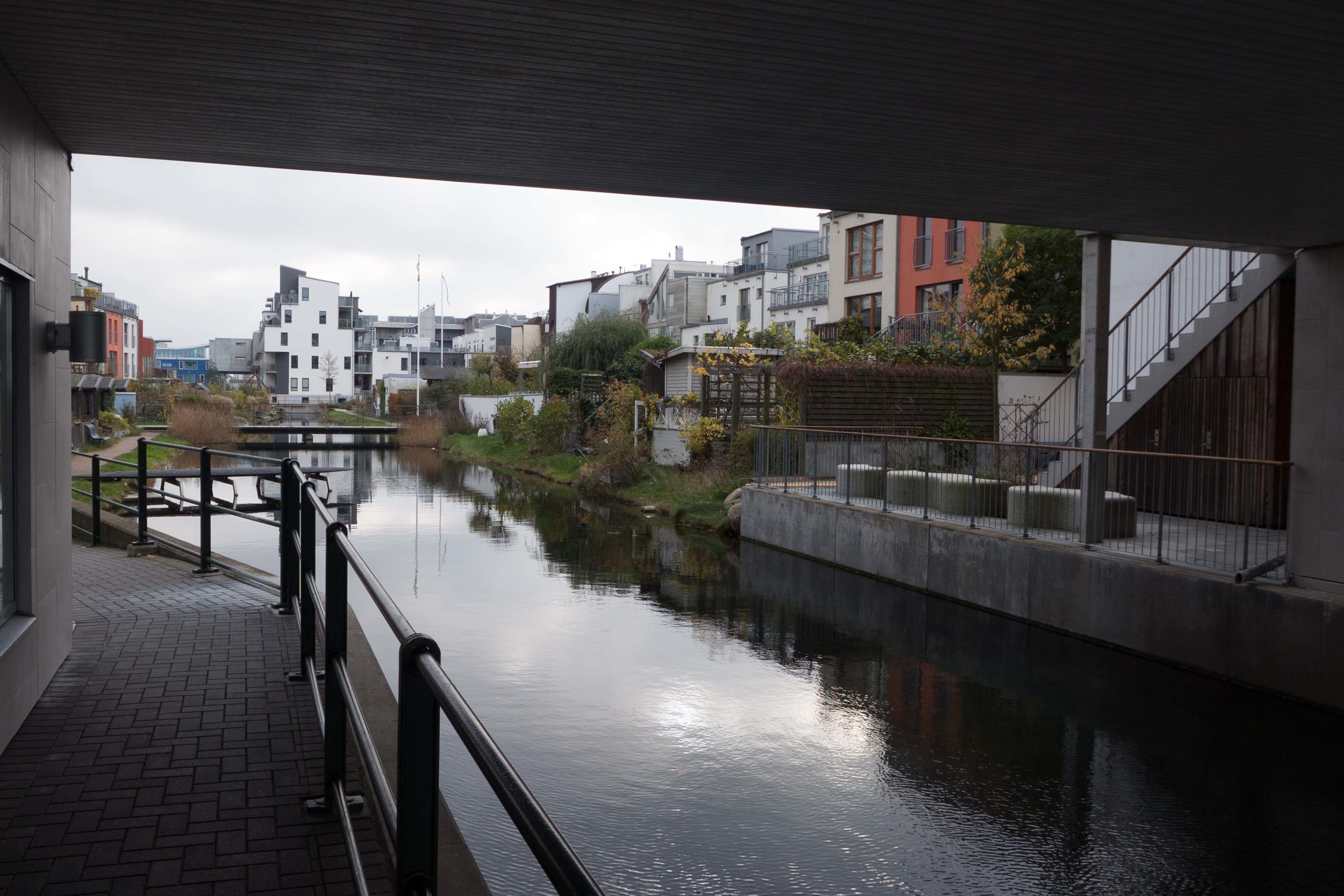 Malmo the canal.jpg