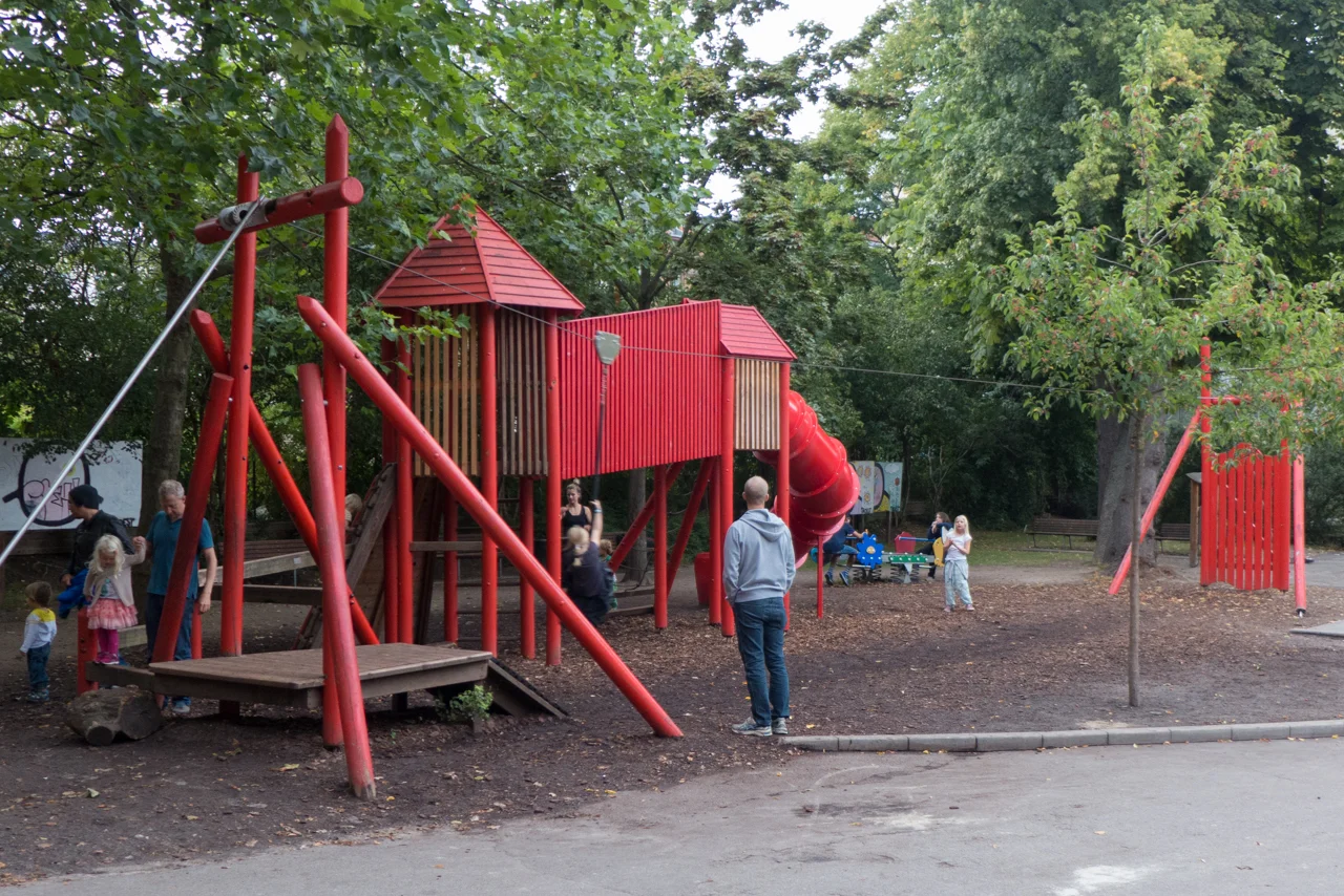 Climbing frame and rope slide at Skydebanen