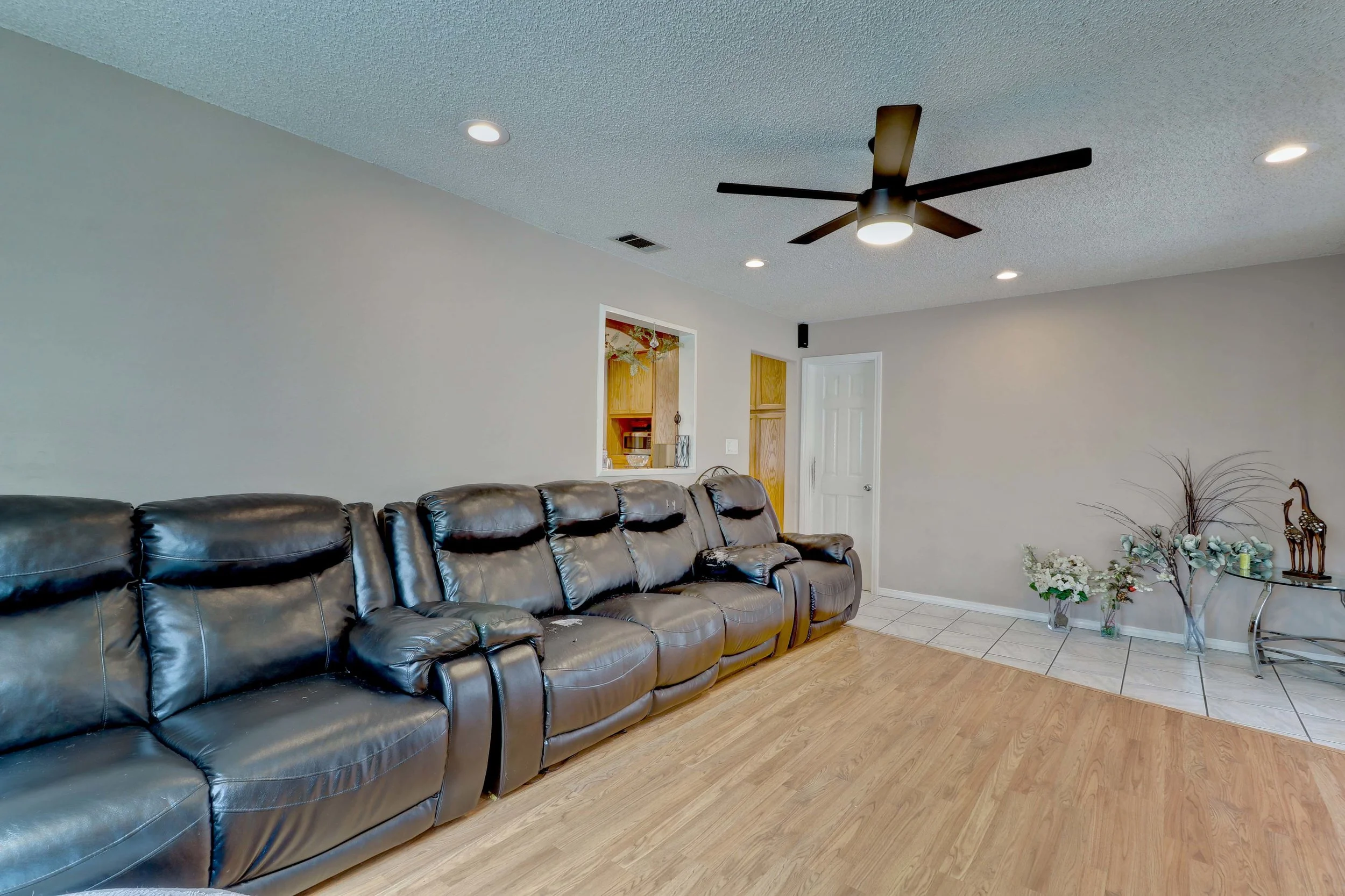 Sungrove_116.jpg