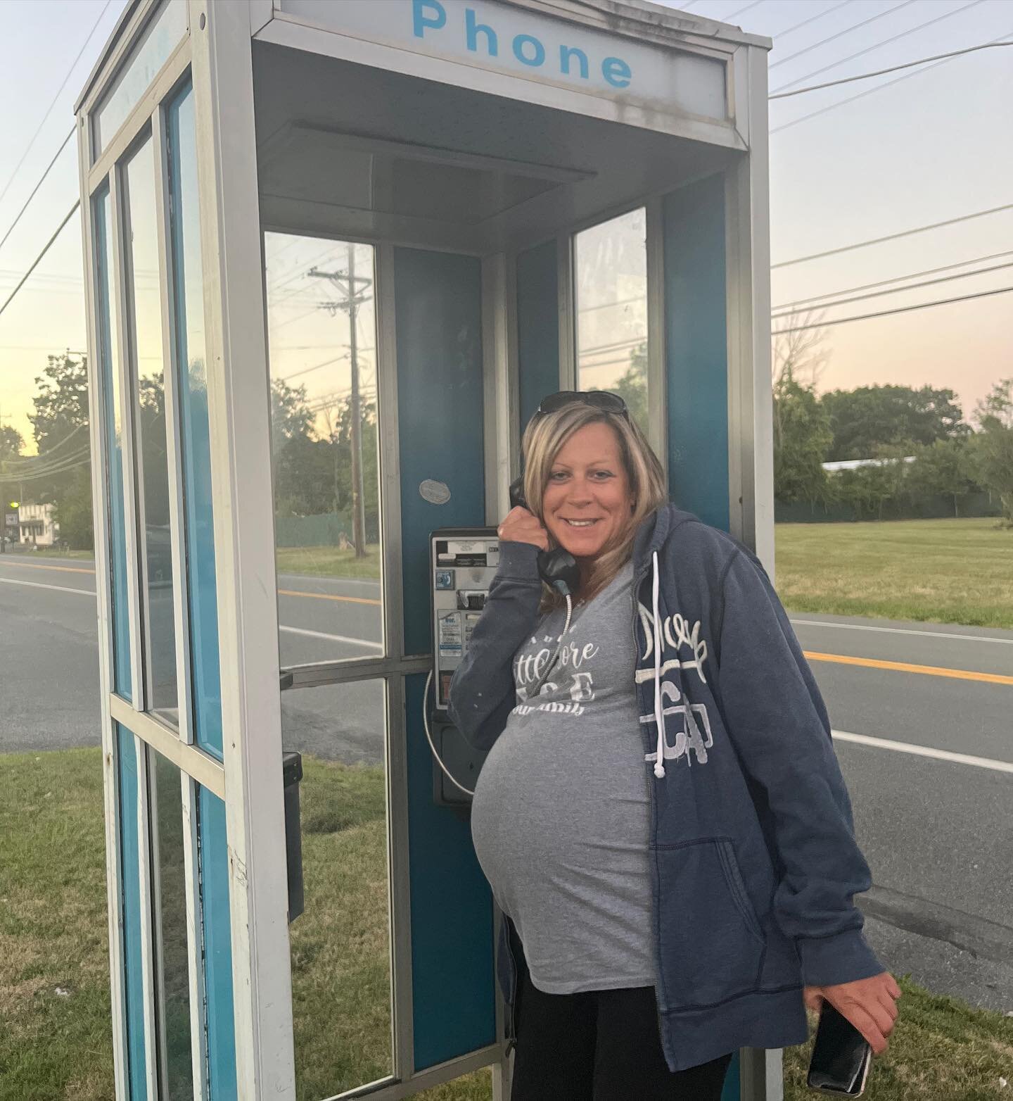 My kid sister Melissa is now getting into the action, and she is 9-months pregnant with her 4th child. LITERALLY, we will have a new niece next week.

I guess my project is affecting my entire family.

Oh yeah, this payphone does work!

Daisy Family 