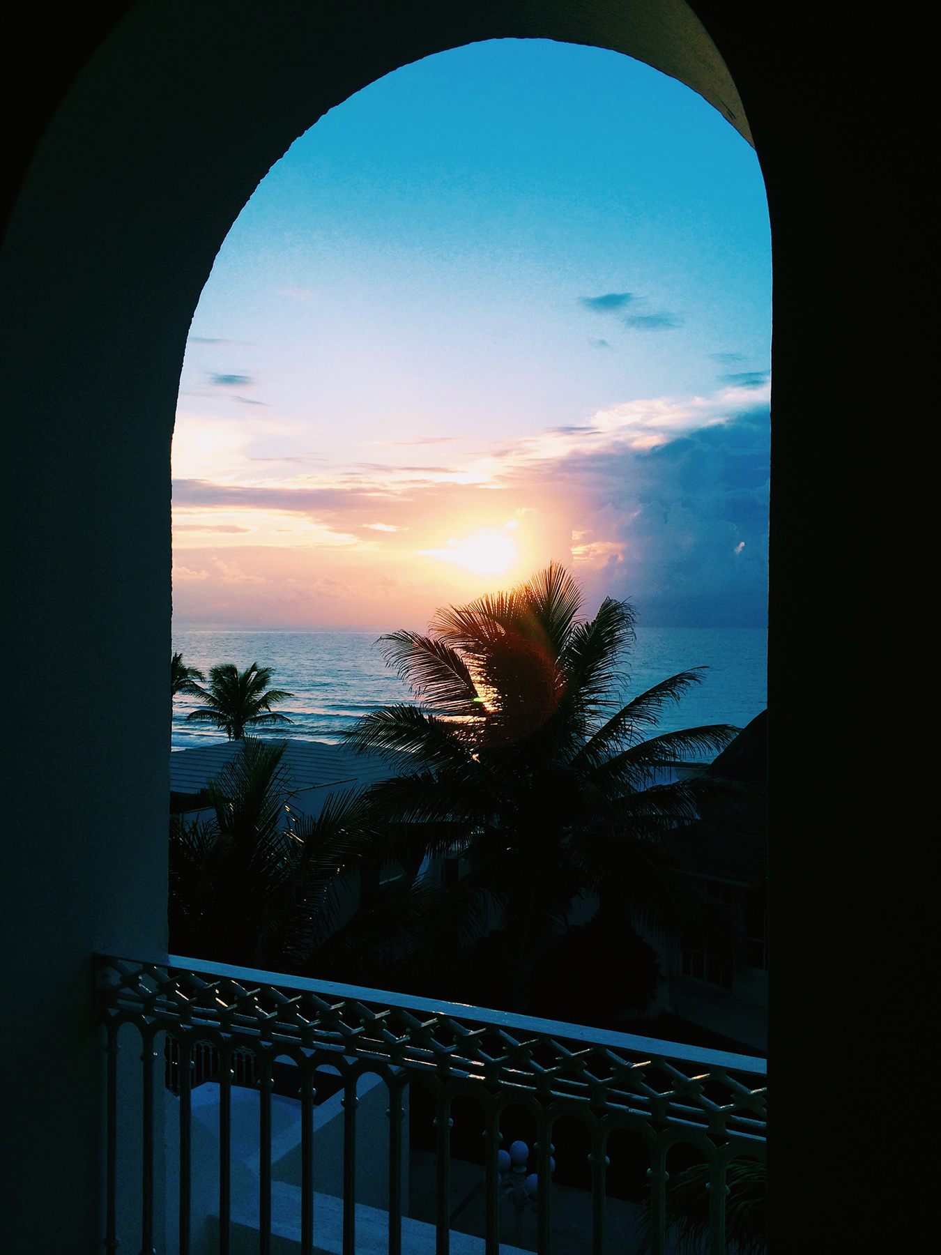 sunrise_cancun_whereisper.jpg