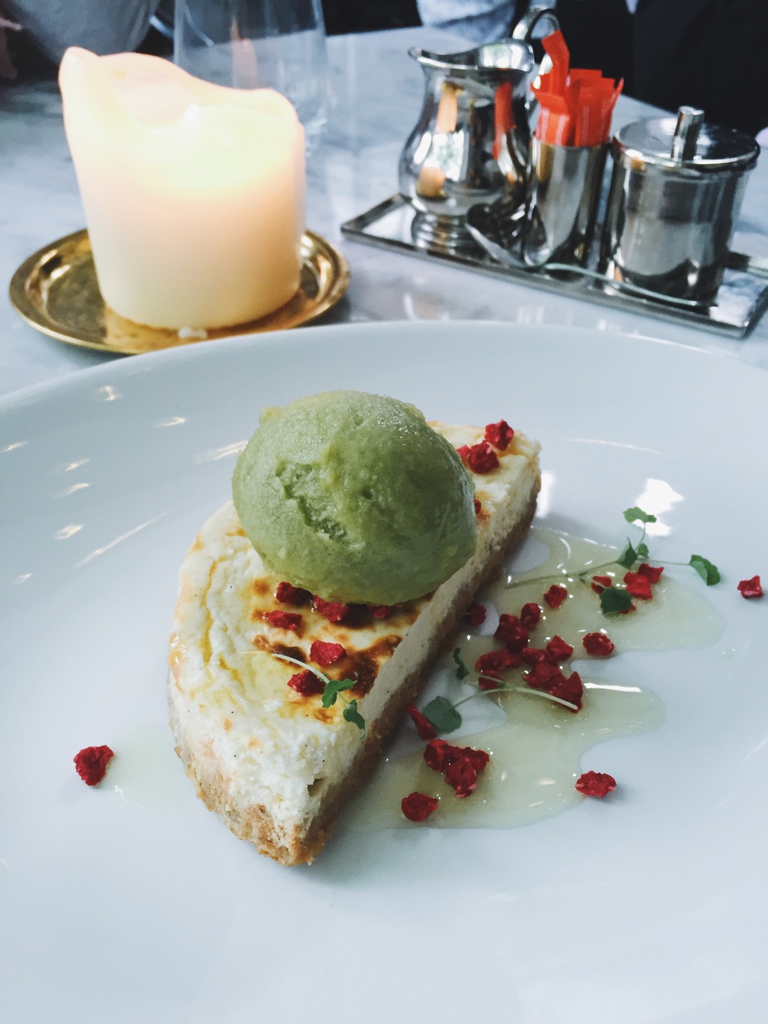 NEW YORK CHEESECAKE, PISTACHIO SORBET