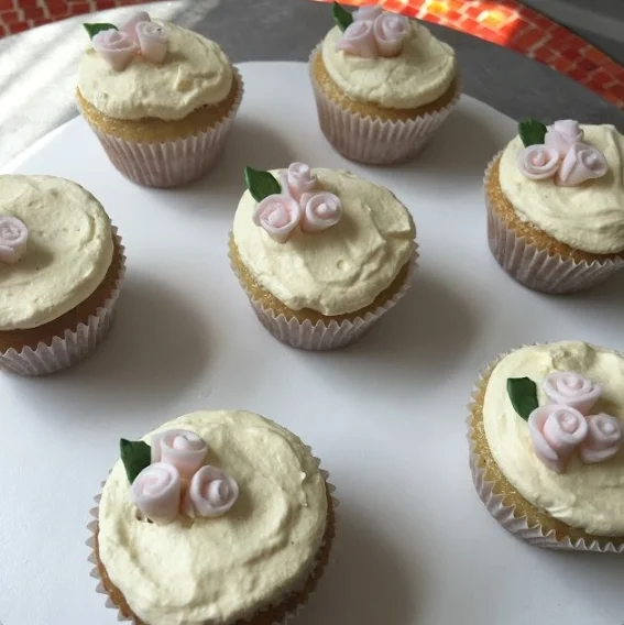 Mini Mango Vanilla Cupcakes