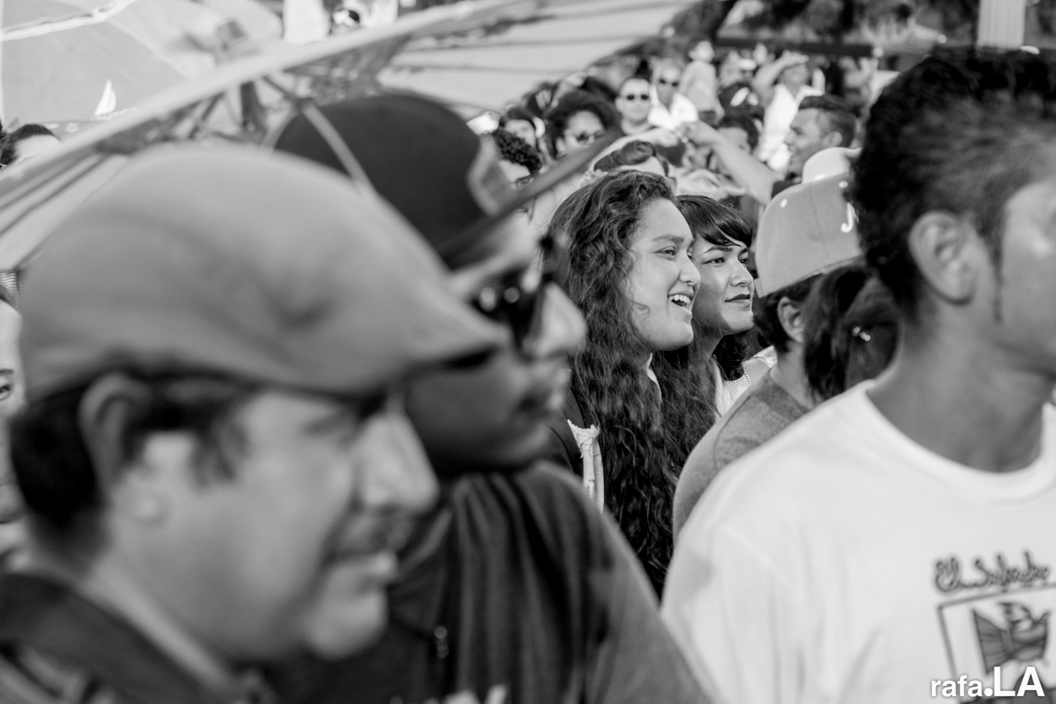 barrio-boogie-faces-220.jpg