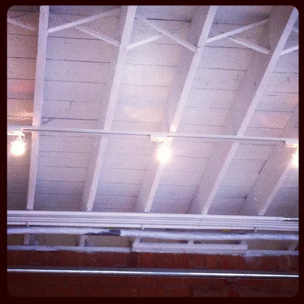 barwhiteceiling.jpg
