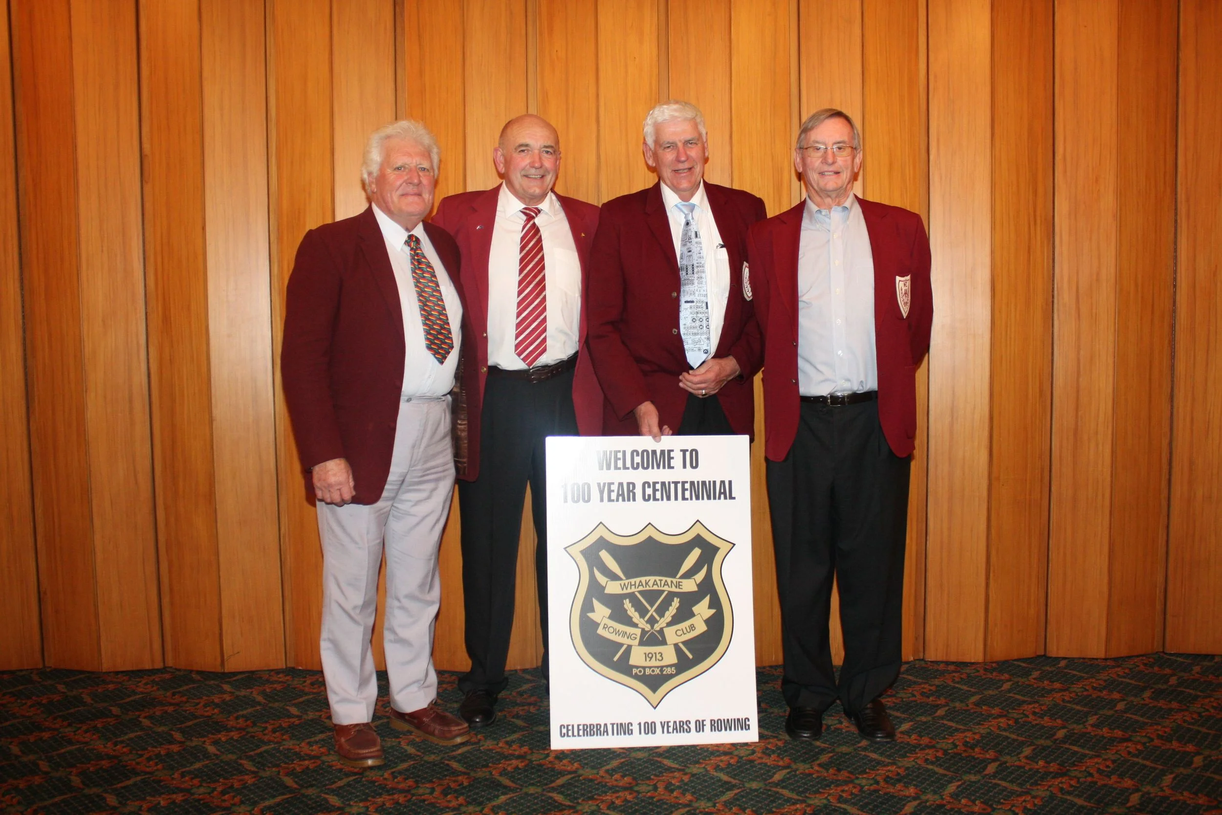 There is a heap of Red Coats amongst this group of distinguished gentlemen. From Left to right: Dudley Storey, Wybo Veldman, Dick Joyce and Warren Cole. Hey guys it looks like those jackets have shrunk in the wardrobe over the years !!!!!!!!!!